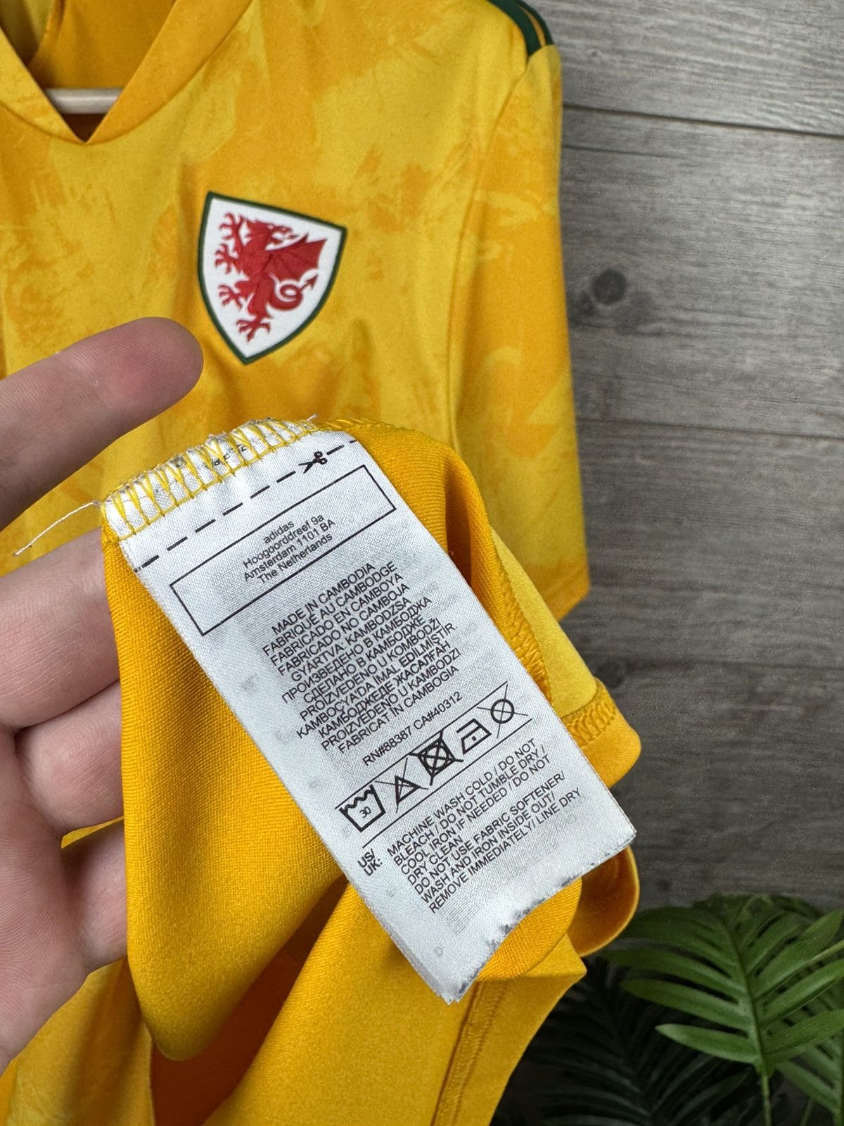 Adidas ADIDAS WALES NATIONALS AWAY 2020/2021 SOCCER JERSEY FOOTBALL Size US XL / EU 56 / 4 - 9 Thumbnail