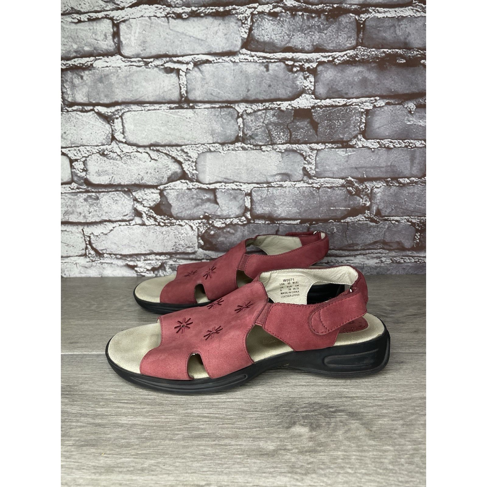 Propper Propet Pink Suede Leather Floral Casual Comfort Sandals Wome Size US 8.5 / IT 38.5 - 24 Thumbnail