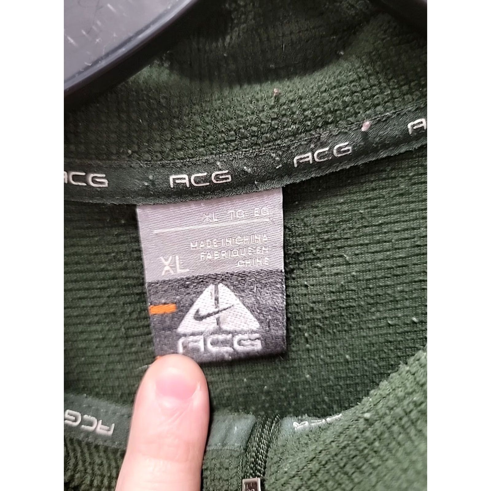 Nike ACG VINTAGE Nike ACG Shirt LOGO Green XL Pullover 1/4 Zip Men Activewear Knit Fleece Mock Neck Long Sleeve SS/DS Casual 100% Polyester Size US XL / EU 56 / 4 - 3 Thumbnail