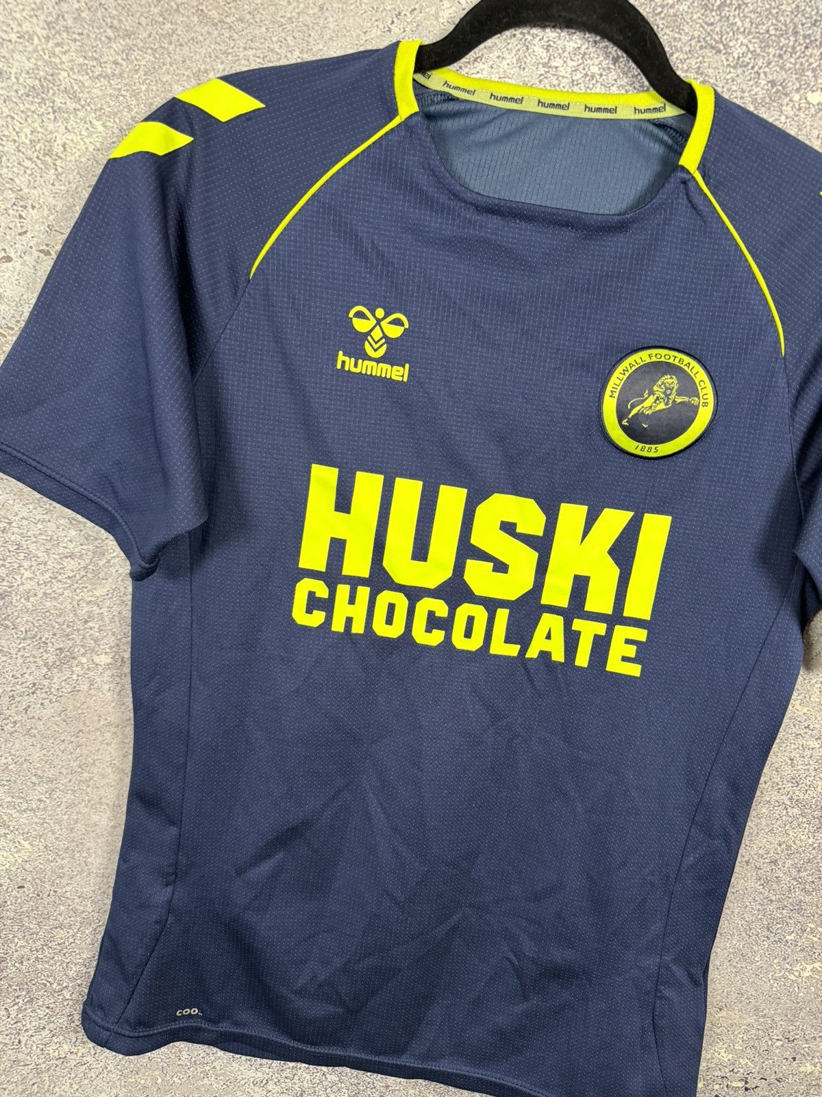 Hummel × Vintage Vintage Millwall FC 2022/23 Hummel Jersey Blokcore Small Size US S / EU 44-46 / 1 - 4 Thumbnail