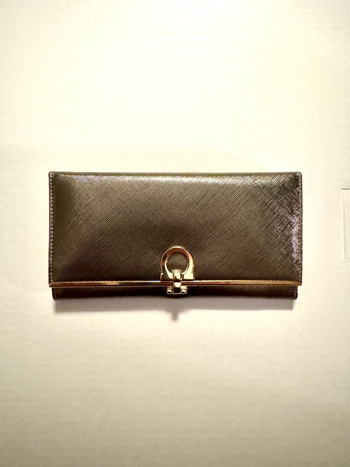 Salvatore Ferragamo Salvatore Ferragamo Women's Wallet Laminated Gold Size ONE SIZE - 1 Thumbnail