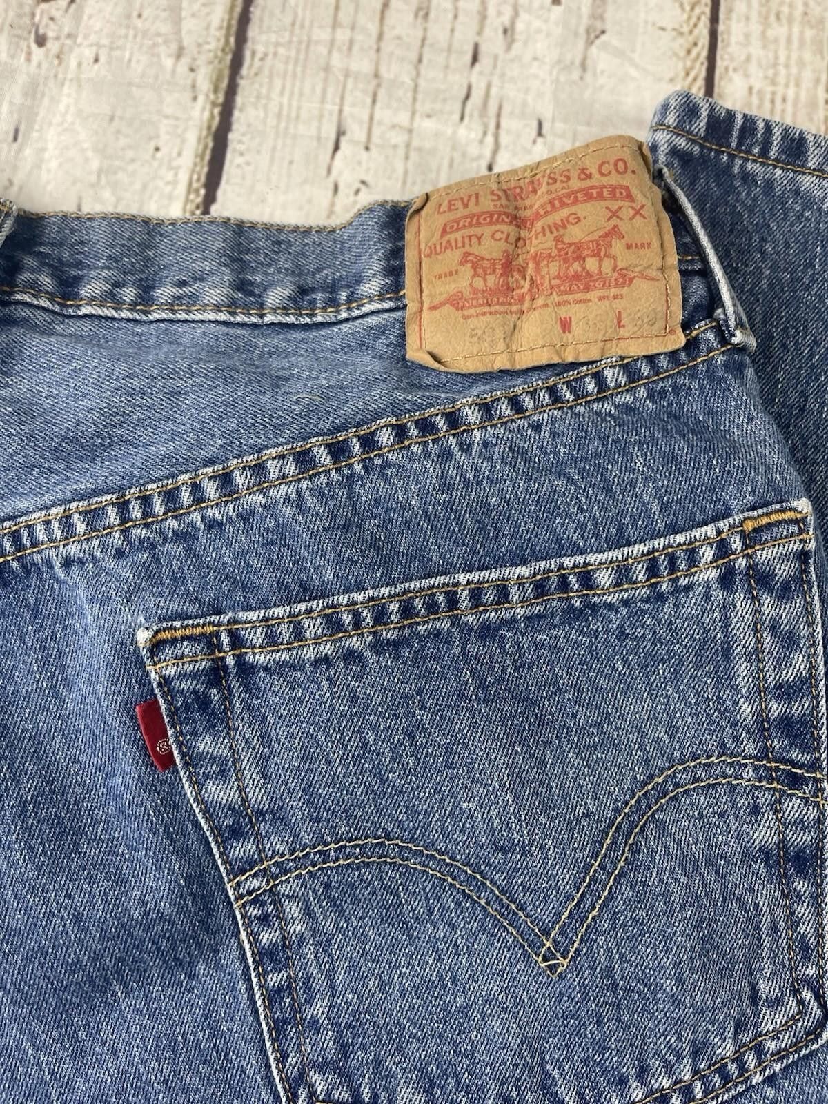 Levi's Vintage Levi’s 501 Button Fly Jeans Mens 36x30 Straight Leg Size US 36 / EU 52 - 6 Thumbnail