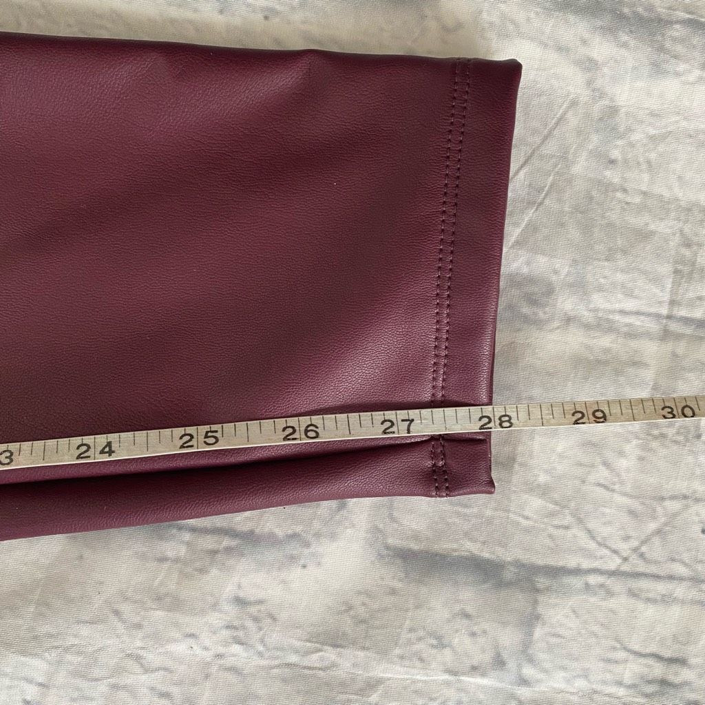 Express Express women M fleece lined vegan leather leggings burgundy Size 30" / US 8 / IT 44 - 8 Thumbnail