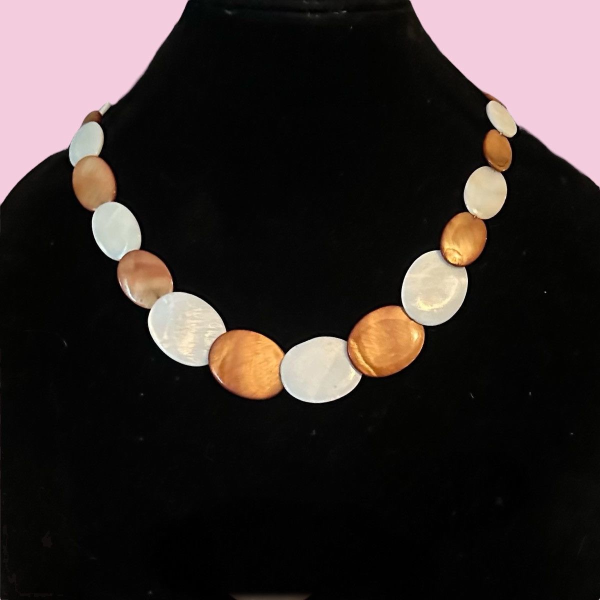 Other Brown and white mother of pearl necklace Size ONE SIZE - 1 Thumbnail