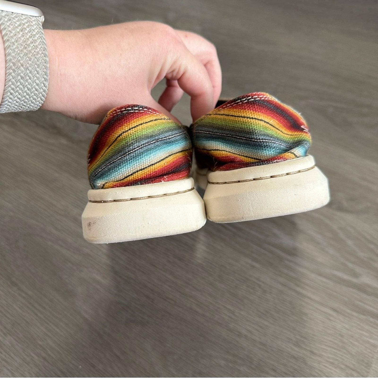 Ariat Ariat Ryder Old Muted Serape Slip On Flat Shoes Size 6 Size US 6 / IT 36 - 6 Thumbnail