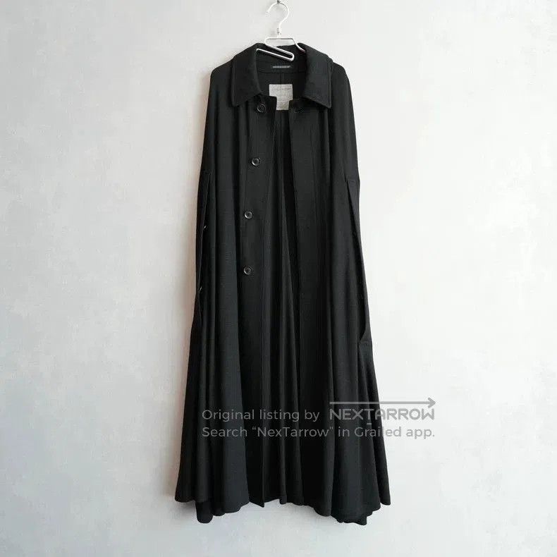 Yohji Yamamoto Black Wool Cloak Coat by Yohji Yamamoto. Size US L / EU 52-54 / 3 - 1 Thumbnail