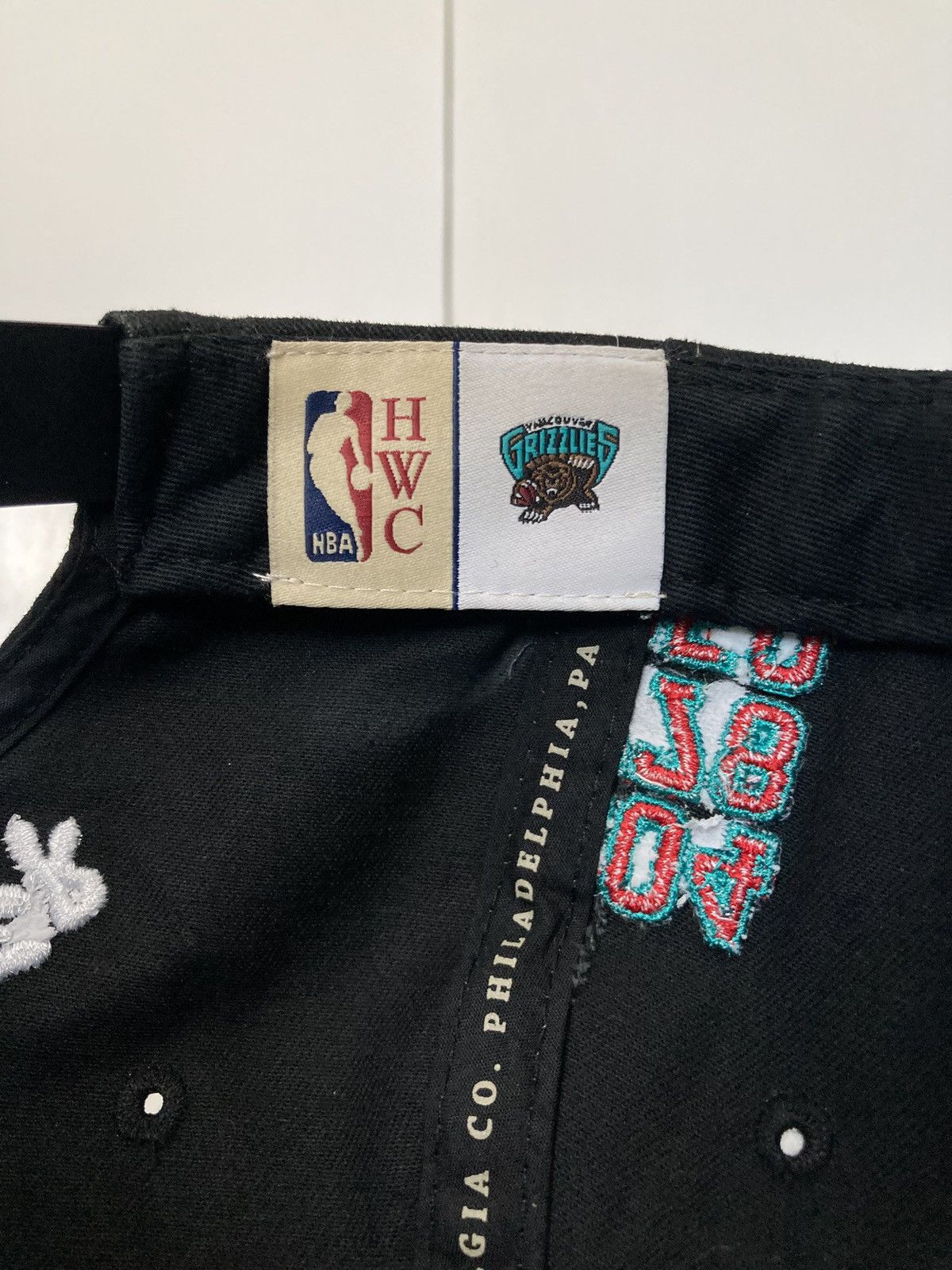 Mitchell & Ness × NBA × Vintage VANCOUVER GRIZZLIES MITCHELL NESS SNAPBACK HAT NBA CITY LOVE Size ONE SIZE - 13 Thumbnail