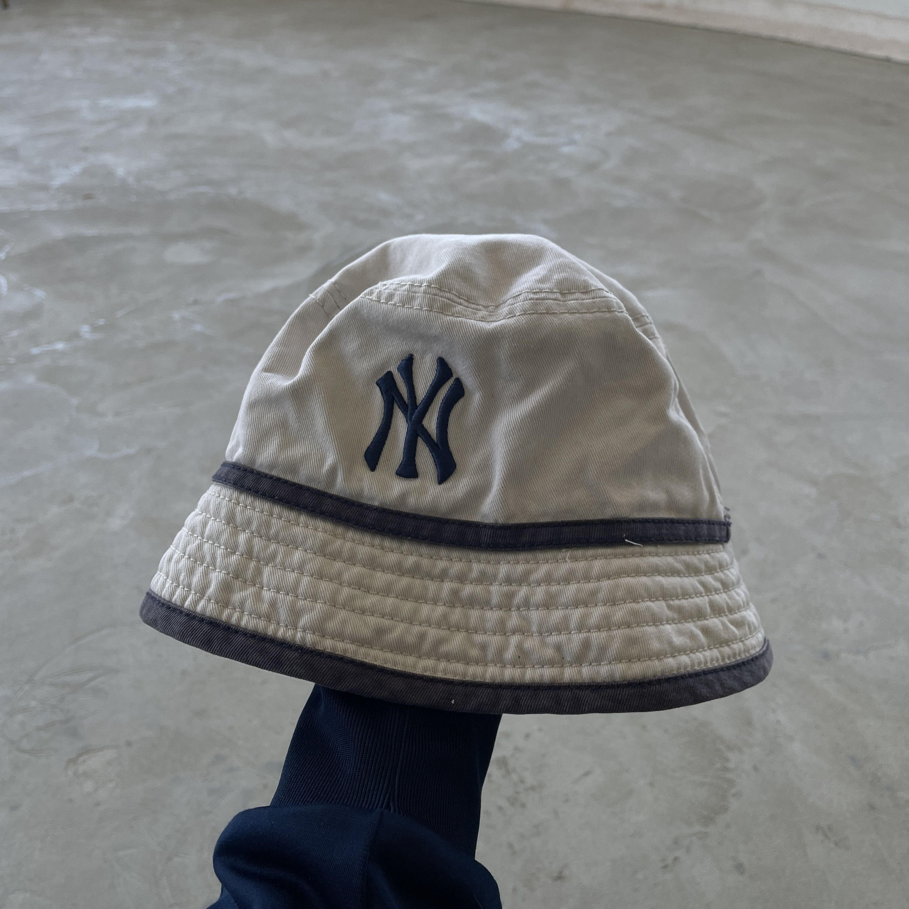 New York Yankees New Era MLB NY Yankees Beige Bucket Hat 58cm Vintage Sun Cap Size ONE SIZE - 1 Thumbnail