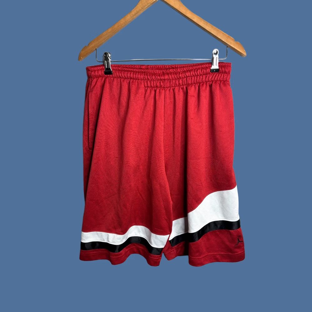Nike Vintage Y2K Nik Shorts Mens Size M Red Basketball Shimmer Dazzle 4680 Size US 31 - 1 Thumbnail