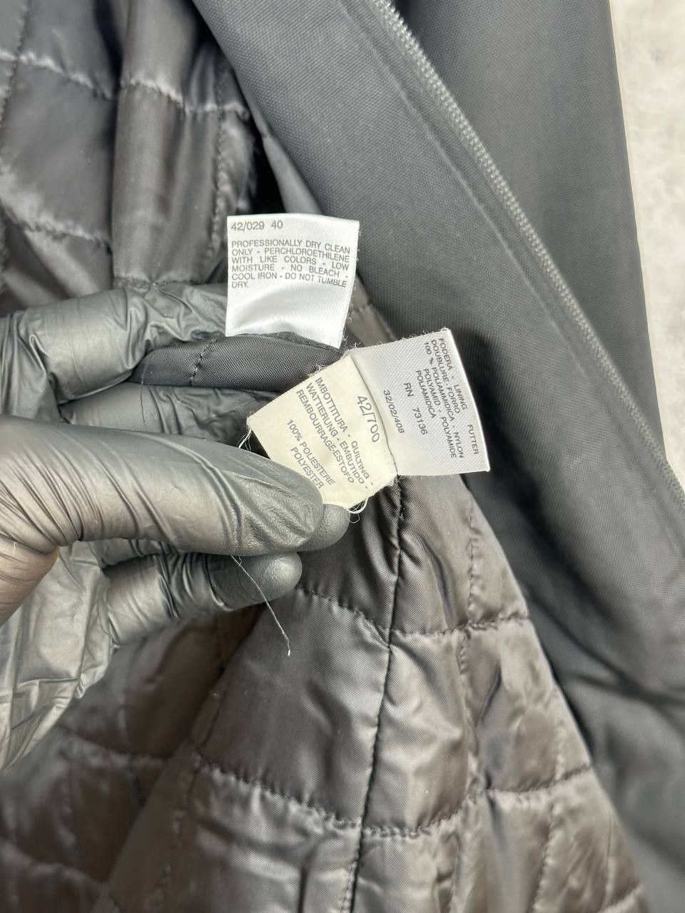 Weekend Max Mara Weekend Max Mara Nylon Jacket Zip Up Black Quilted Lining Size S / US 4 / IT 40 - 12 Thumbnail