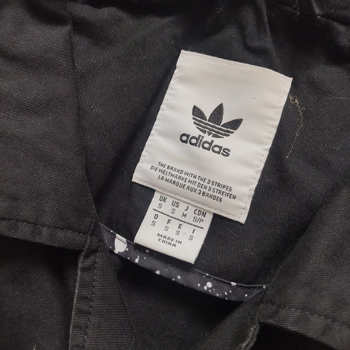 Vintage Vintage Adidas Graphic Longline Coat Streetwear Y2K Slim S Size US S / EU 44-46 / 1 - 7 Thumbnail