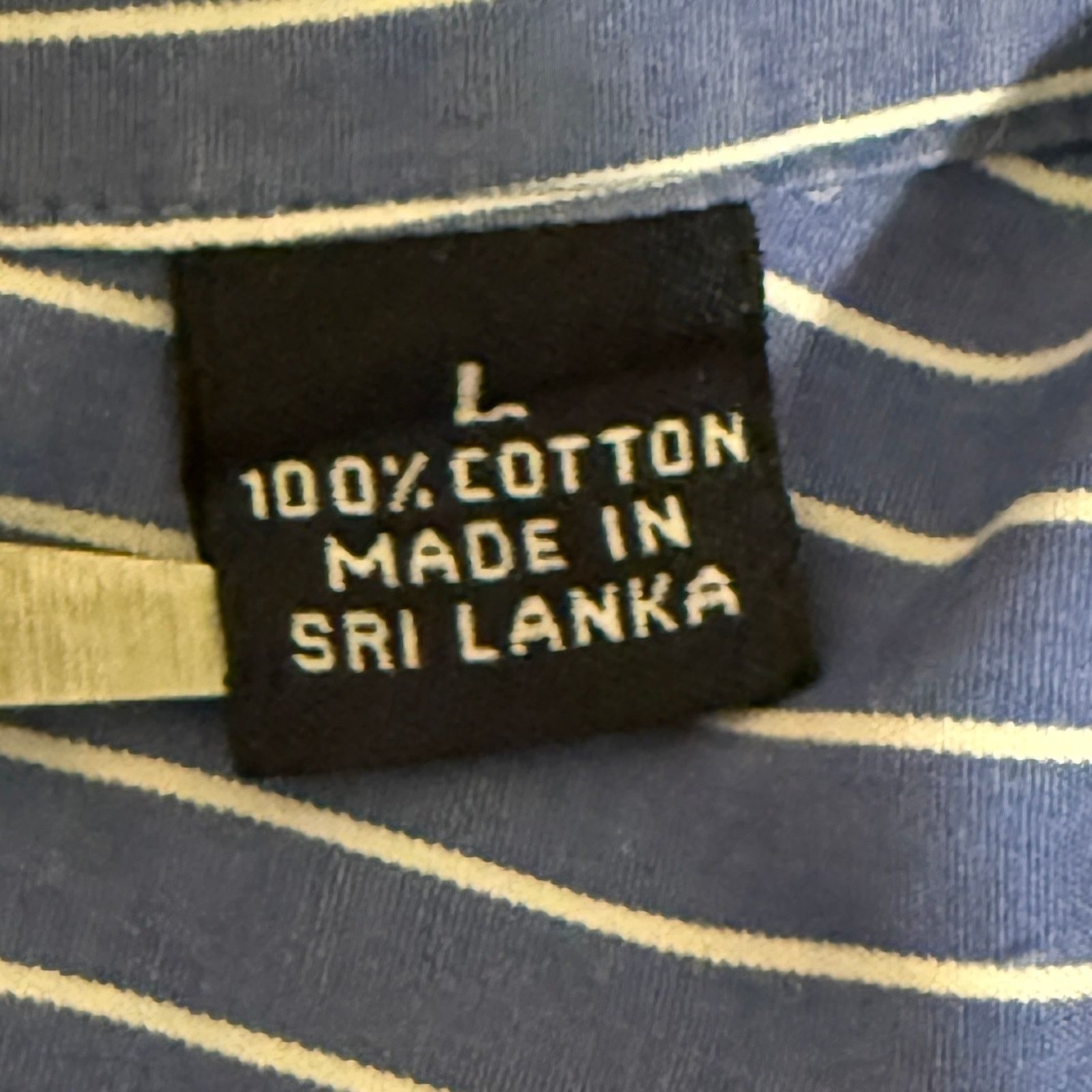 Roundtree & Yorke Roundtree& Yorke men’s size L blue & white cotton shirt. Size US L / EU 52-54 / 3 - 4 Thumbnail