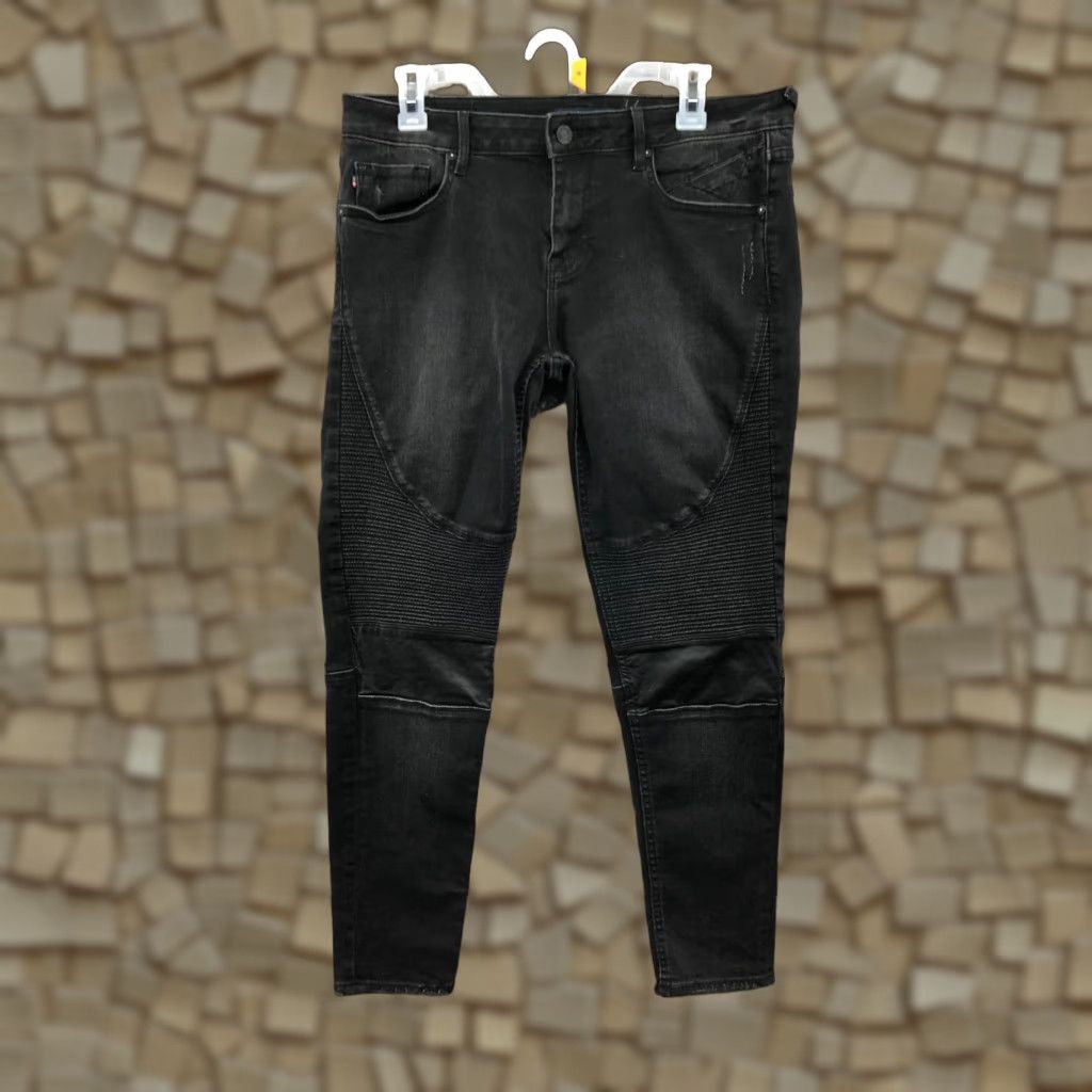 Vintage VIGOSS Jeans Skinny Biker Mens 30x28 Dark Black Denim Mid Rise 5-Pocket Style Comfort Pockets Mens Biker Theme 90s? Size US 30 / EU 46 - 1 Thumbnail