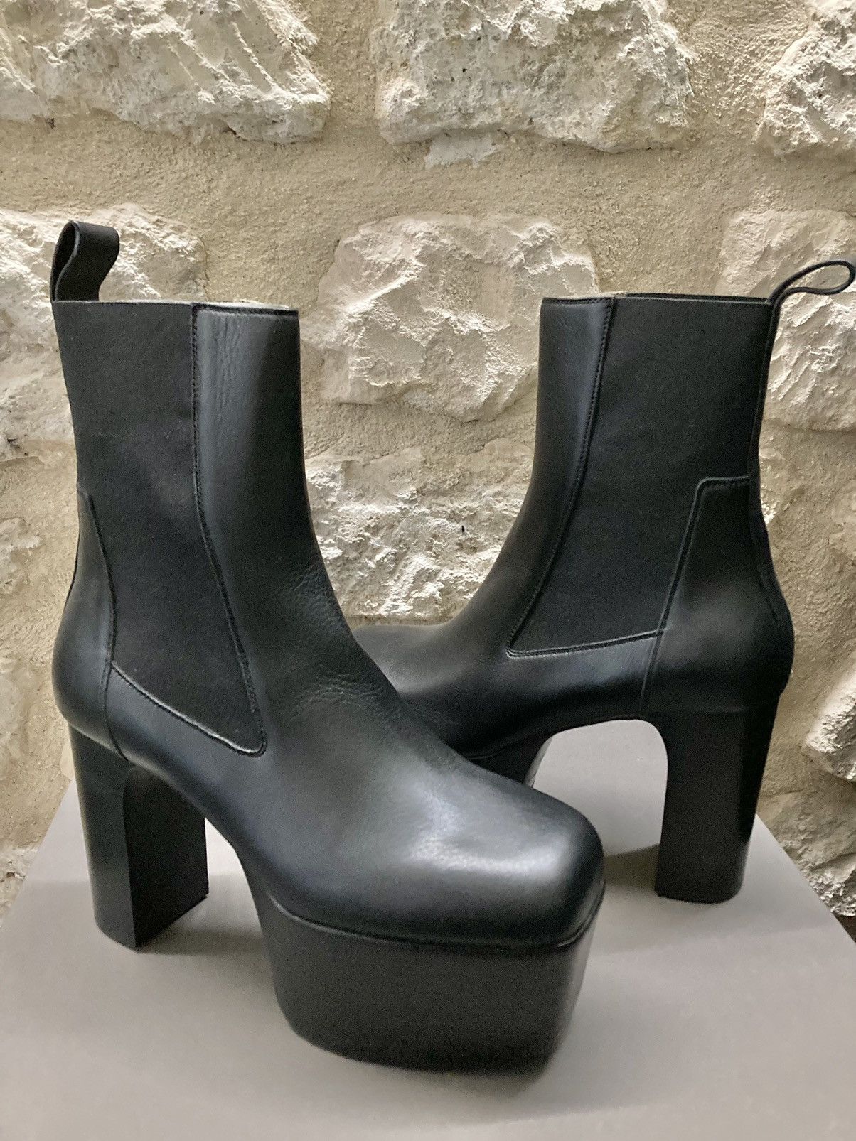 NEVER WORN / Iconic Elastic Kiss by Rick Owens