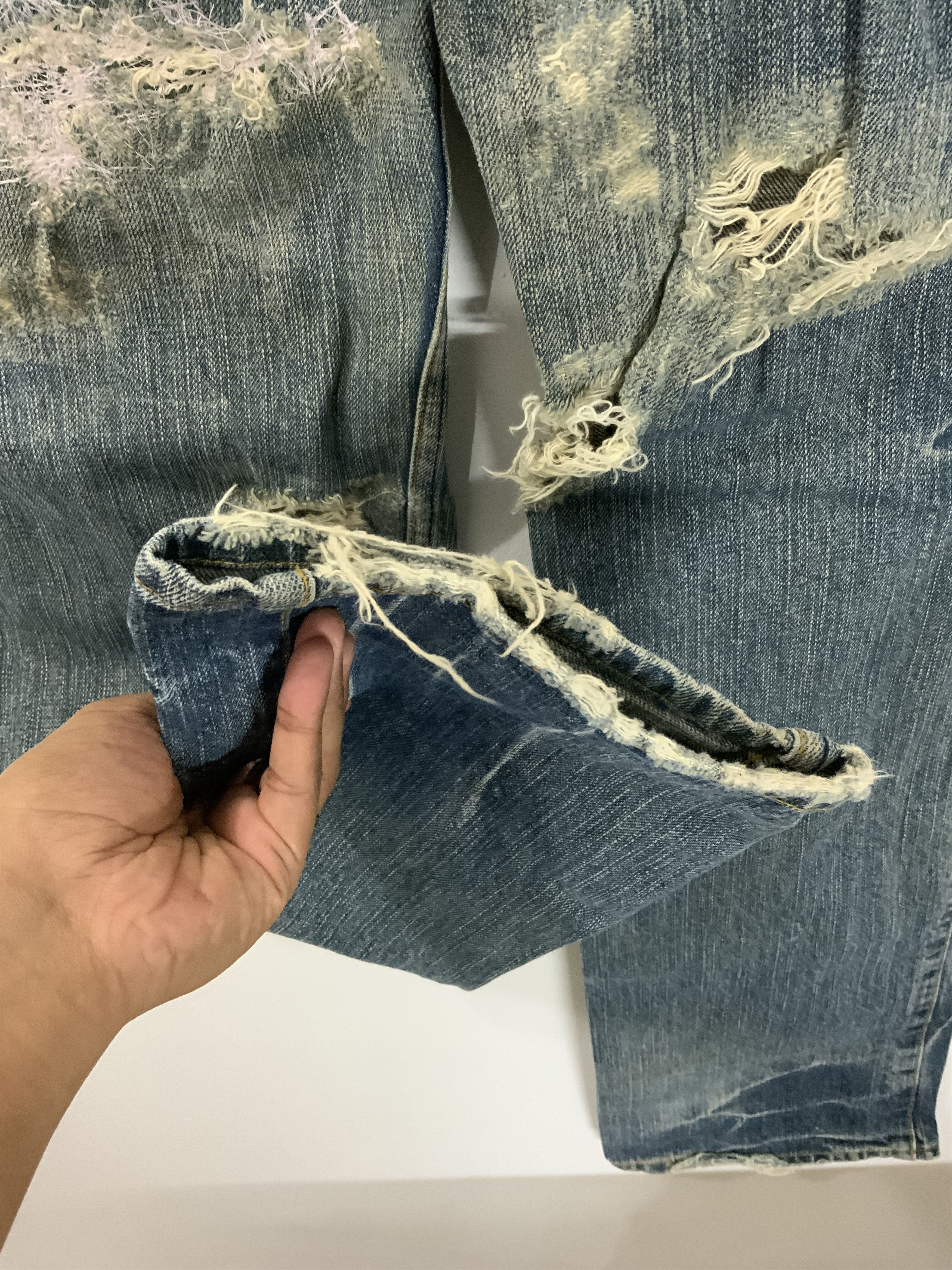 Japanese Brand Vintage Lois Crayon Atelier thirtyfour Distressed Denim Size US 31 - 14 Thumbnail