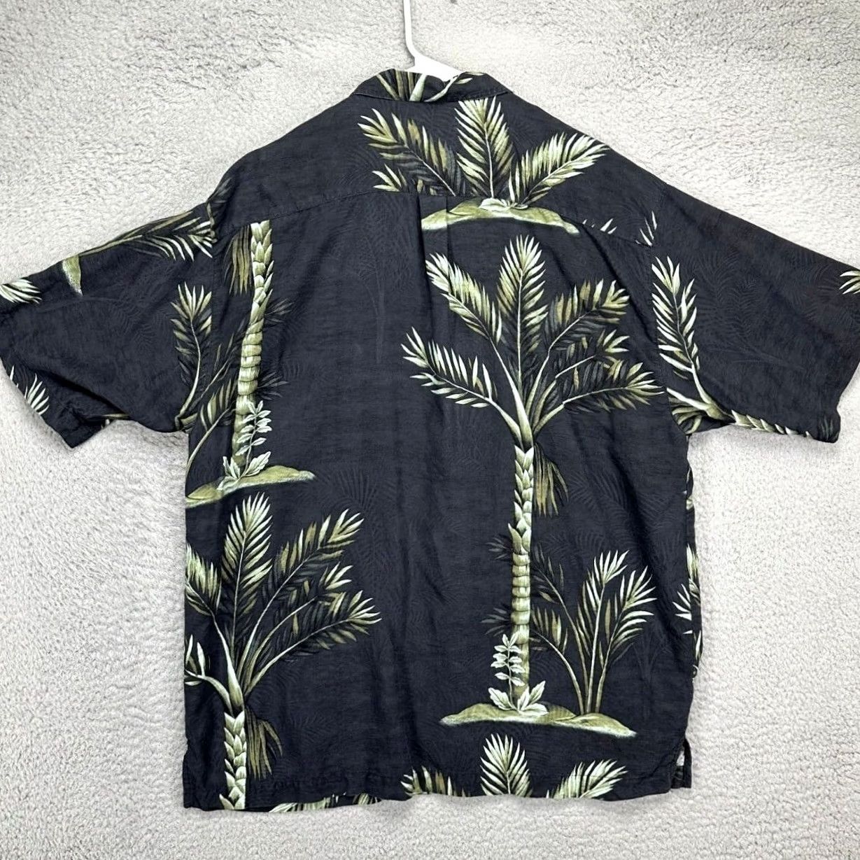 Tommy Bahama Tommy Bahama Hawaiian Shirt Men Large Black Tree Print Silk Button Up Short Sleeve Casual 100% Silk Brethable Collar Spread Size US L / EU 52-54 / 3 - 3 Thumbnail