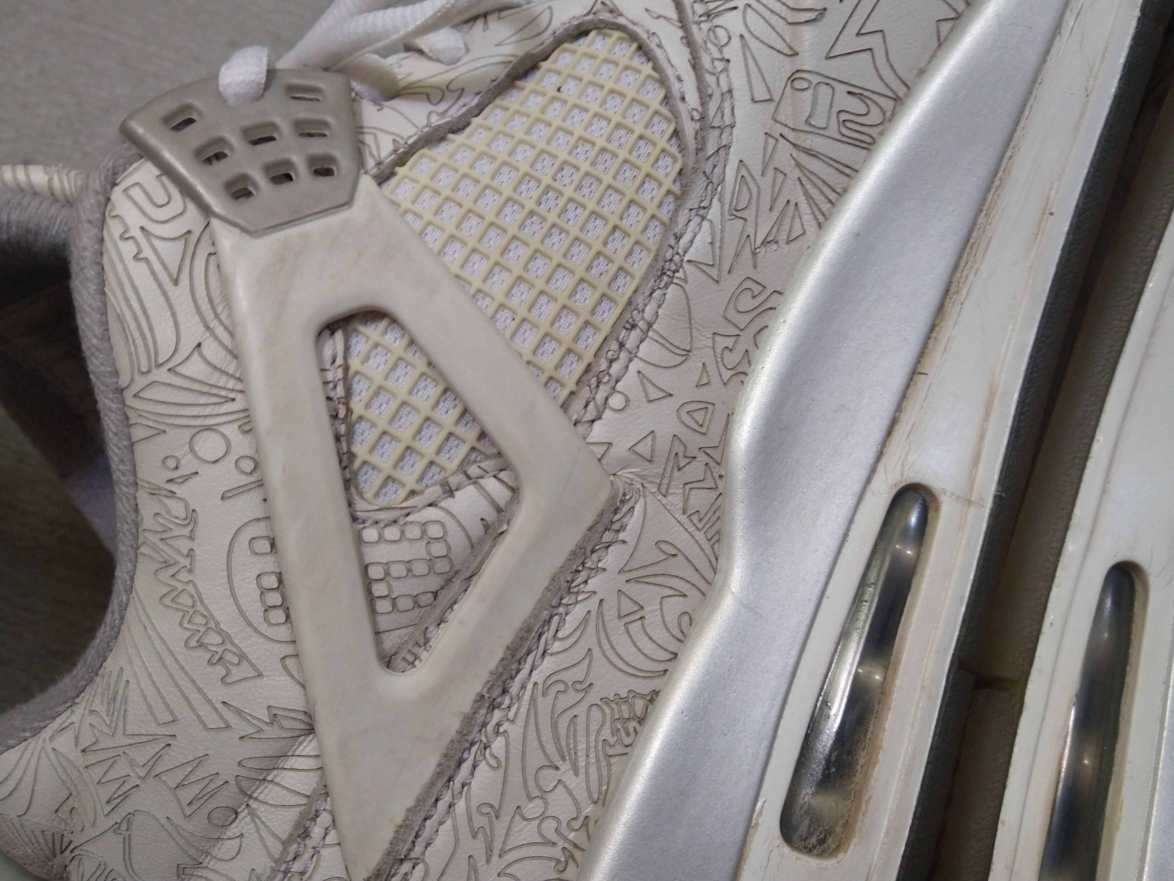 Jordan Brand × Nike Nike Air Jordan 4 Retro 30th Anniversary Laser 12 705333-105 Size US 12 / EU 45 - 17 Thumbnail