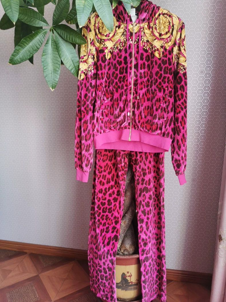 Versace Versace Medusa Sport Suit Size M / US 6-8 / IT 42-44 - 1 Thumbnail