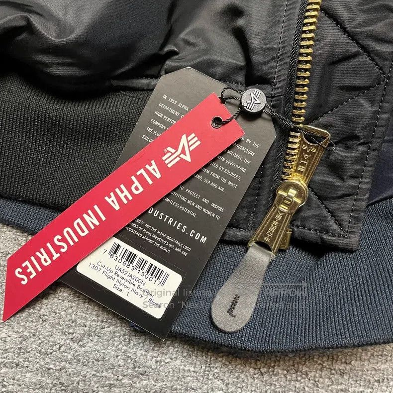 Vetements Vetements Joint-branded oversized flight jacket Size US L / EU 52-54 / 3 - 6 Thumbnail