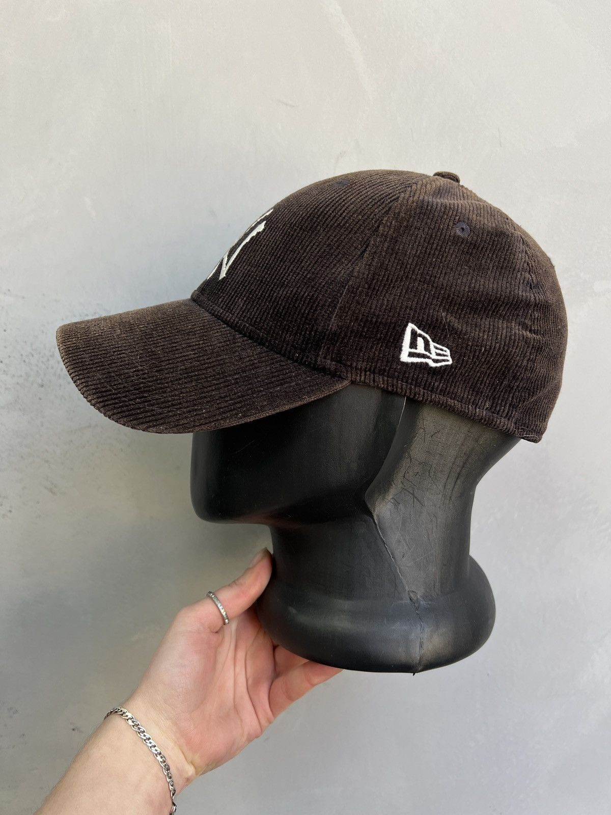 New York Yankees New York Yankees sun faded y2k hat cap Size ONE SIZE - 3 Thumbnail