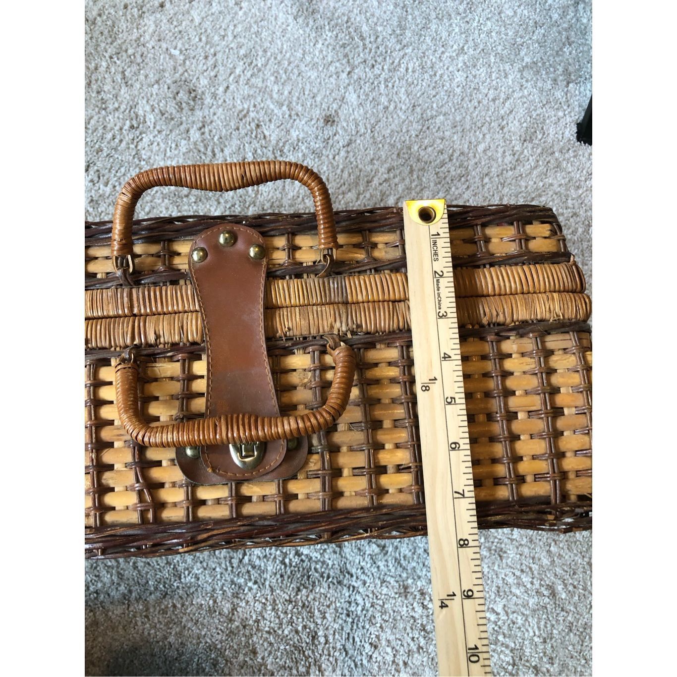 Other Vintage Women’s Brown Picnic Wicker Basket with Red and Whit Size ONE SIZE - 13 Thumbnail