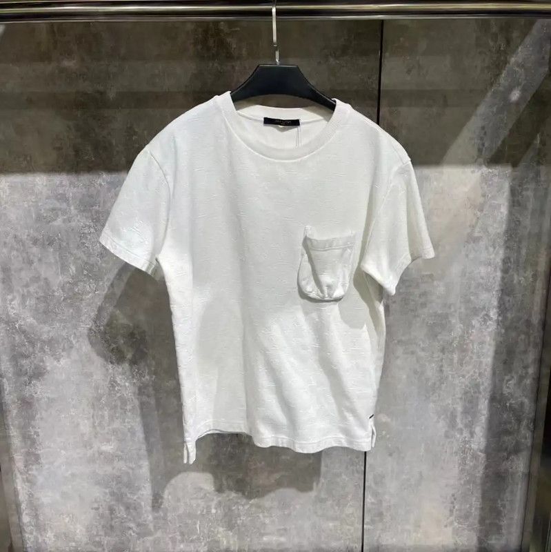 Louis Vuitton Louis Vuitton White Cotton T-Shirt for Men 0089 Size US S / EU 44-46 / 1 - 1 Thumbnail
