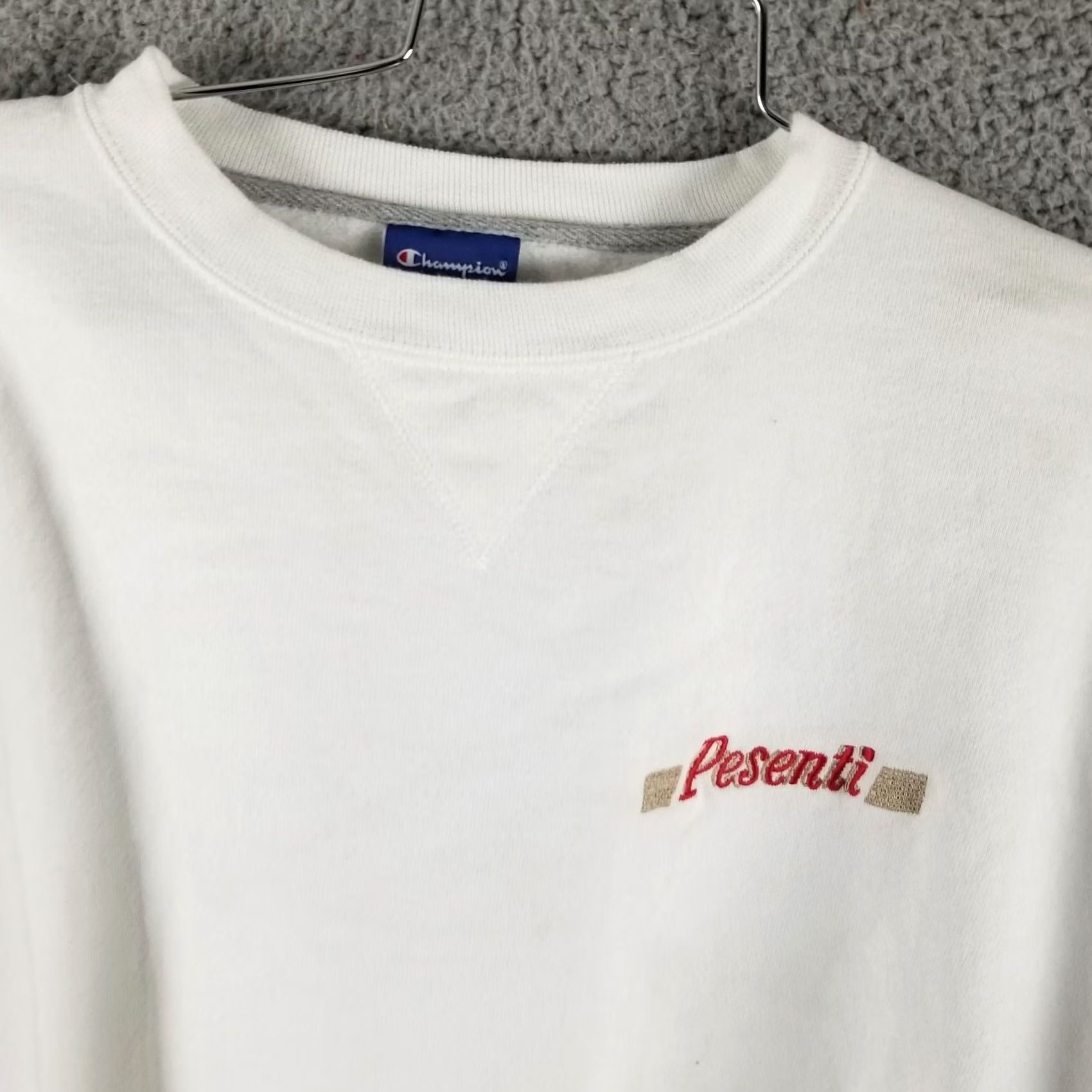 Champion Champion Sweatshirt XL White Vintage Crewneck Pullover Men 90s Classic All Seasons Reverse Weave Logo Embroidered Pullover Sweatshirt Size US XL / EU 56 / 4 - 2 Thumbnail
