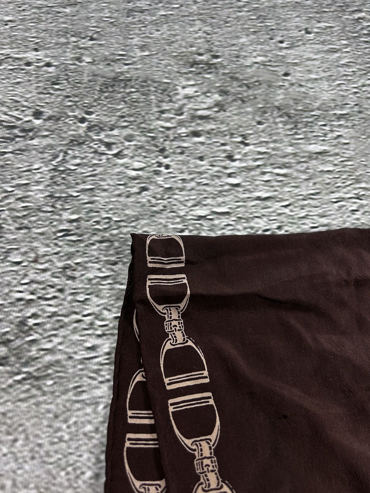 Celine × Vintage Celine silk scarf vintage brown chains Size ONE SIZE - 3 Thumbnail