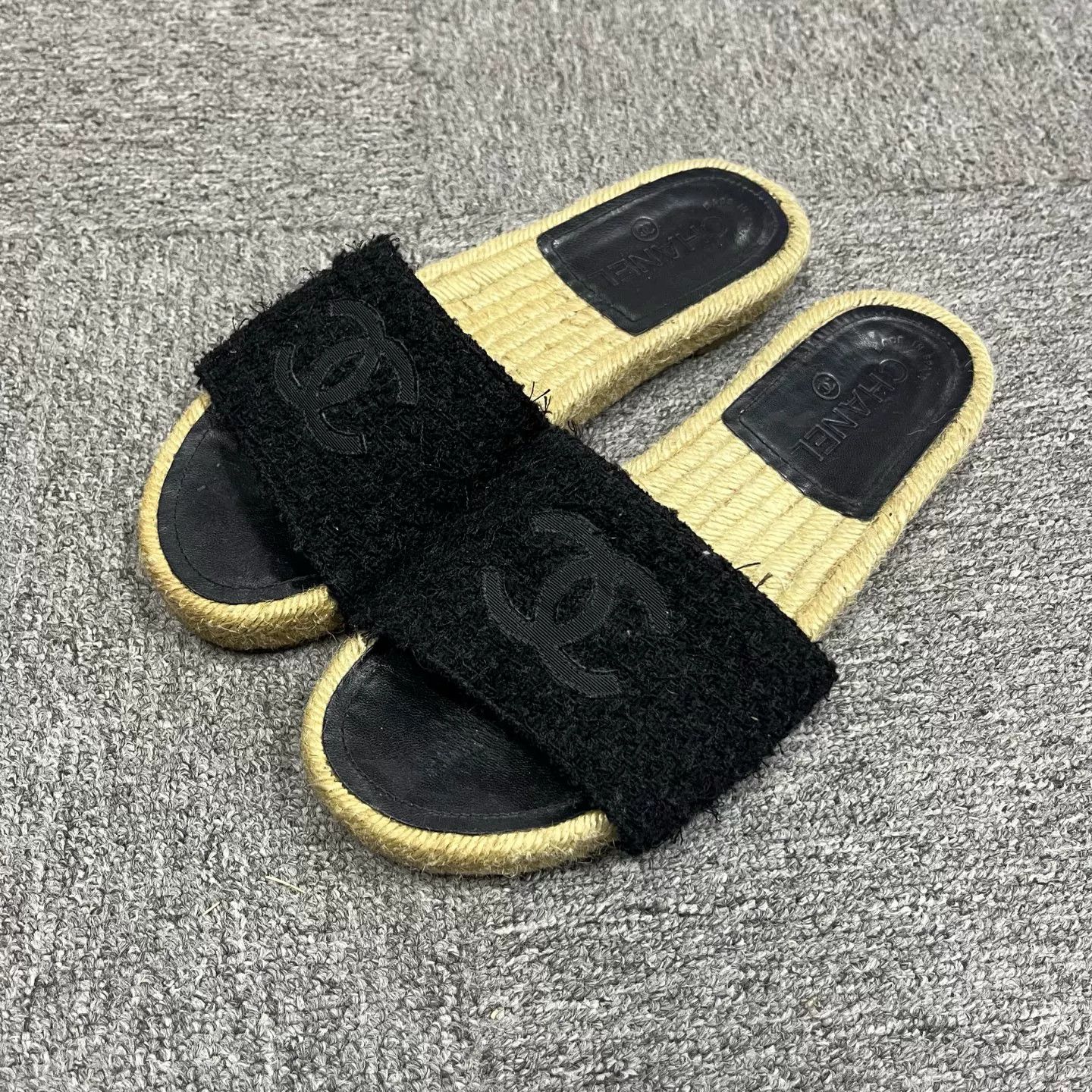 Chanel Chanel Retro Hoodie 37 Men Size US S / EU 44-46 / 1 - 1 Thumbnail