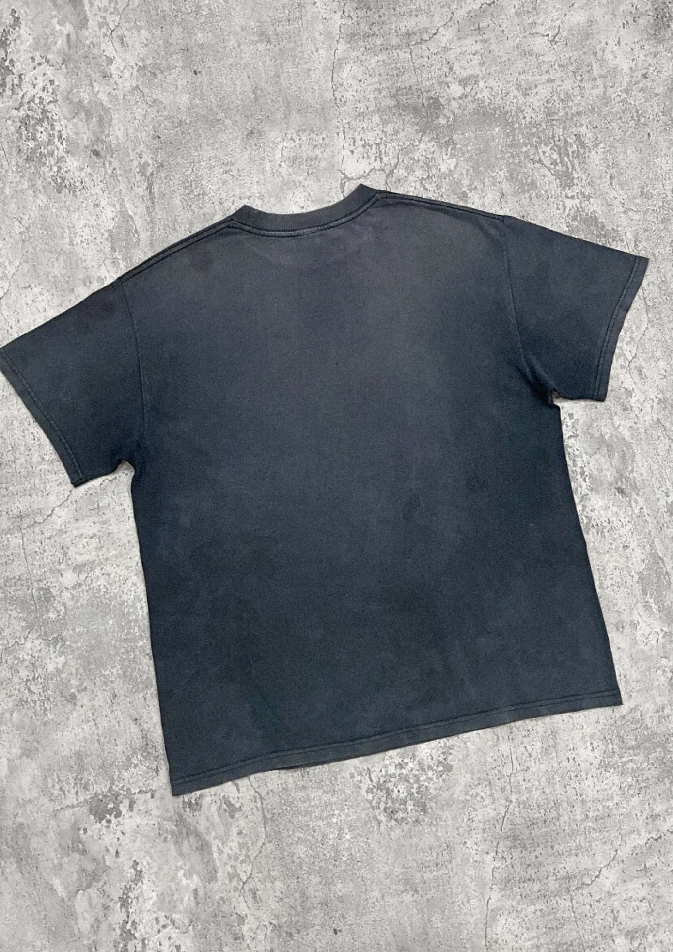 Band Tees Vintage Disturbed Sun Faded Black Band Tee Size US XL / EU 56 / 4 - 5 Thumbnail