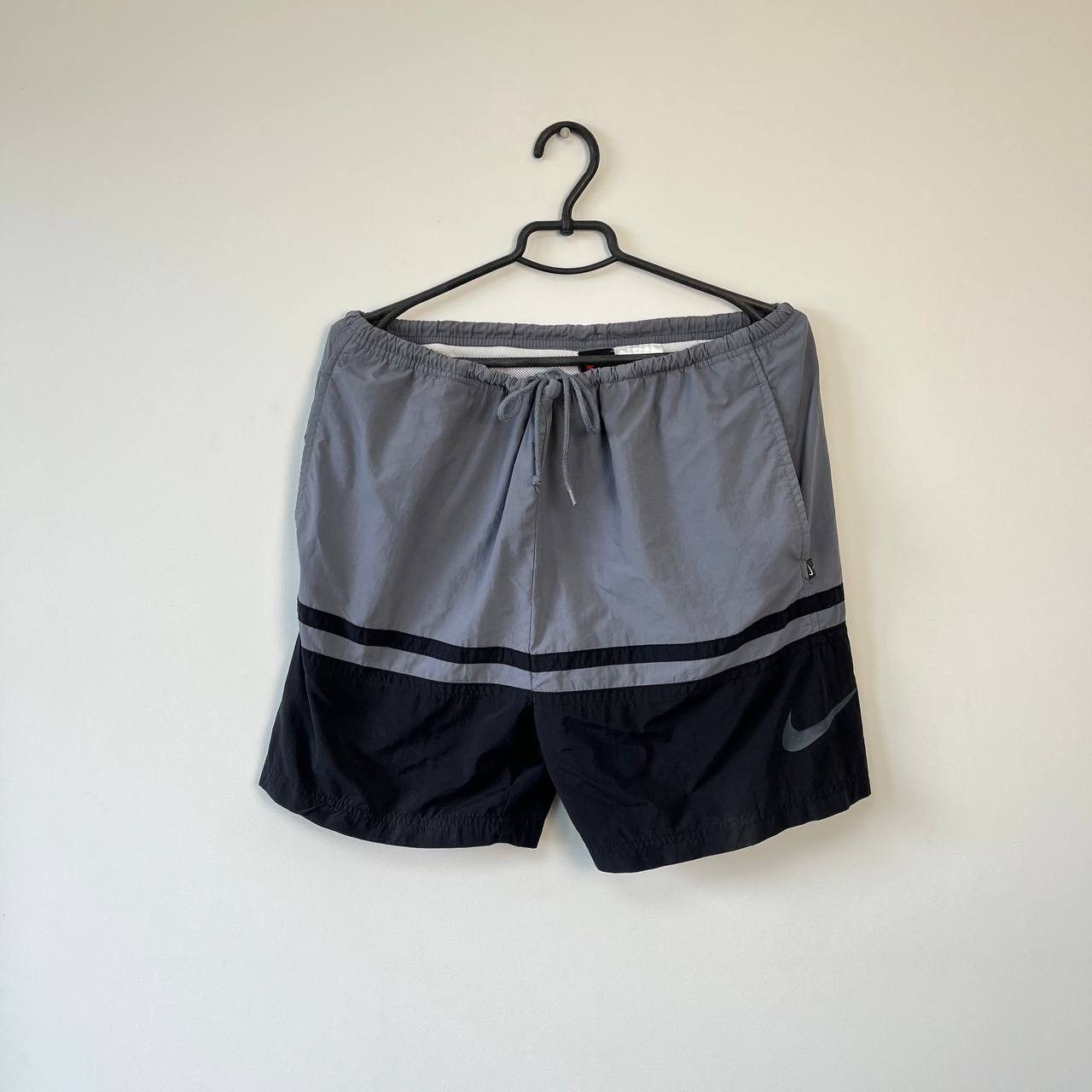 Nike Nike 80s Men's Vintage Y2K big logo swoosh nylon shorts Size US 34 / EU 50 - 1 Thumbnail