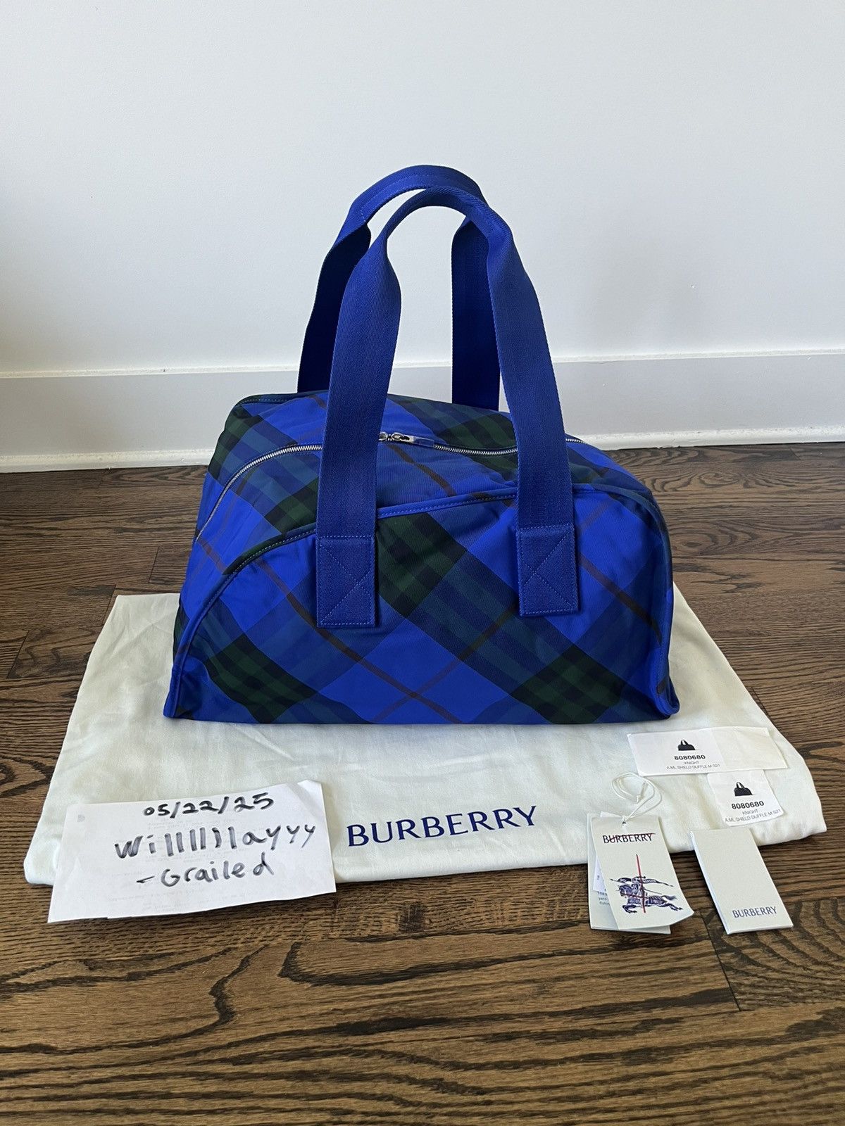 Burberry Burberry Medium Shield Duffle Bag Size ONE SIZE - 5 Thumbnail