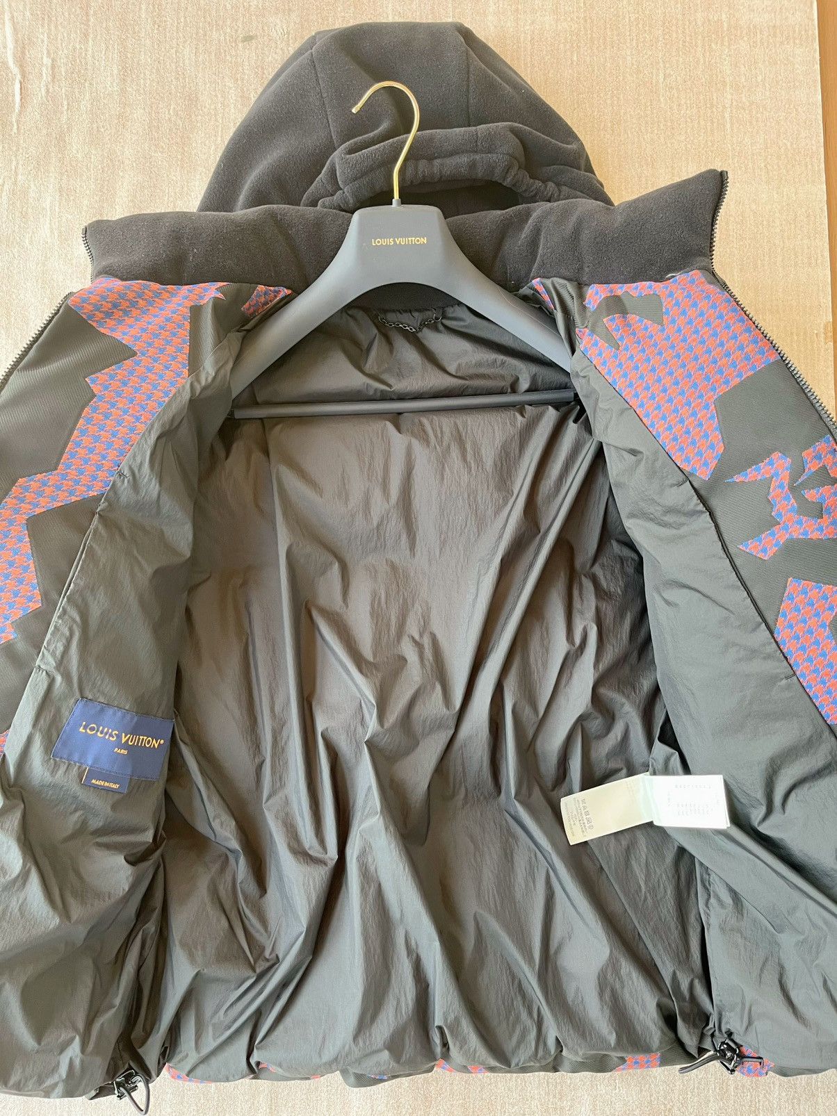 Louis Vuitton Louis Vuitton luxury goose feather coat Size US M / EU 48-50 / 2 - 2 Thumbnail