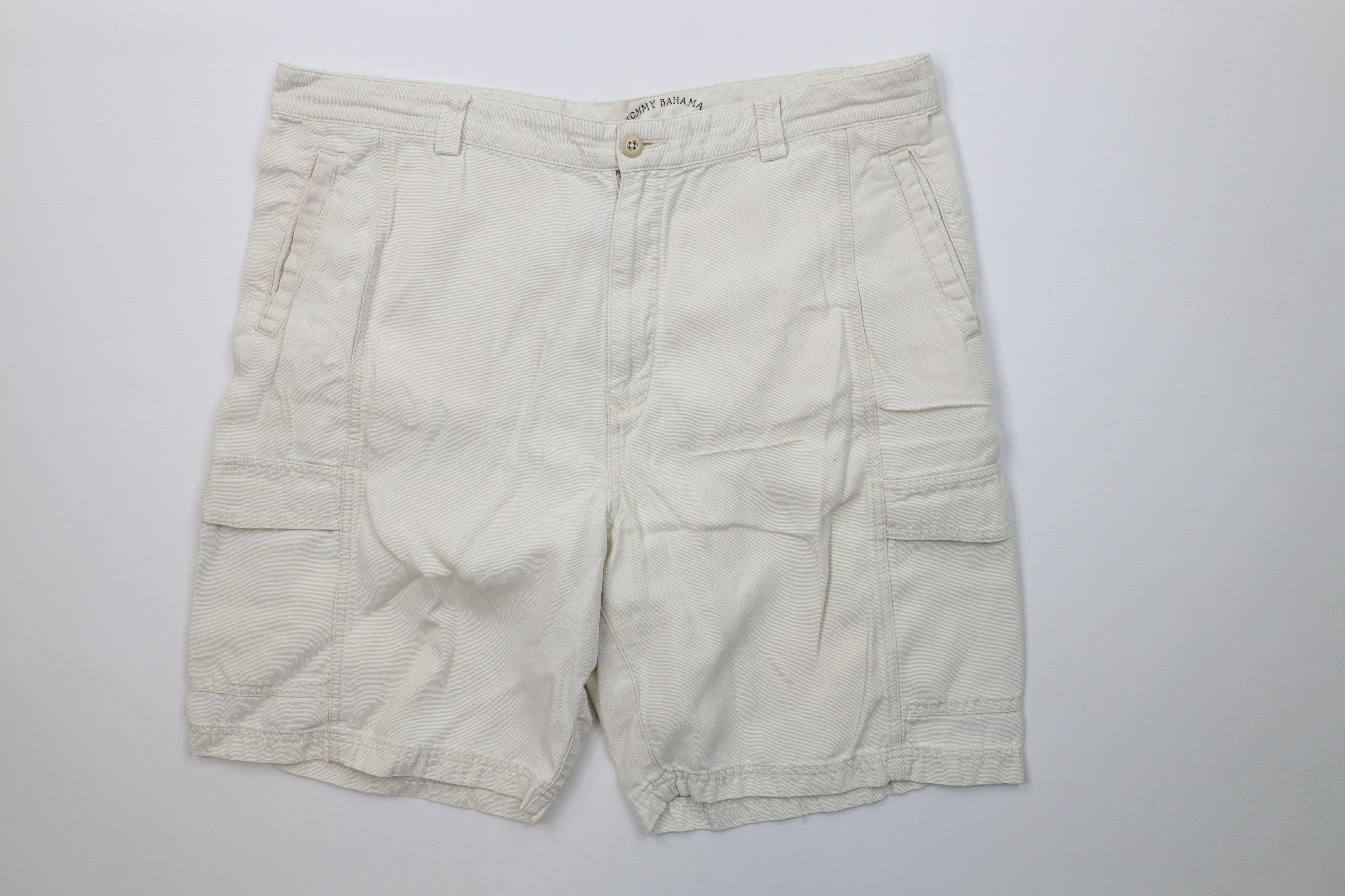 Tommy Bahama Vintage Tommy Bahama Relax Baggy Fit Cargo Shorts Beige Size US 38 / EU 54 - 1 Thumbnail