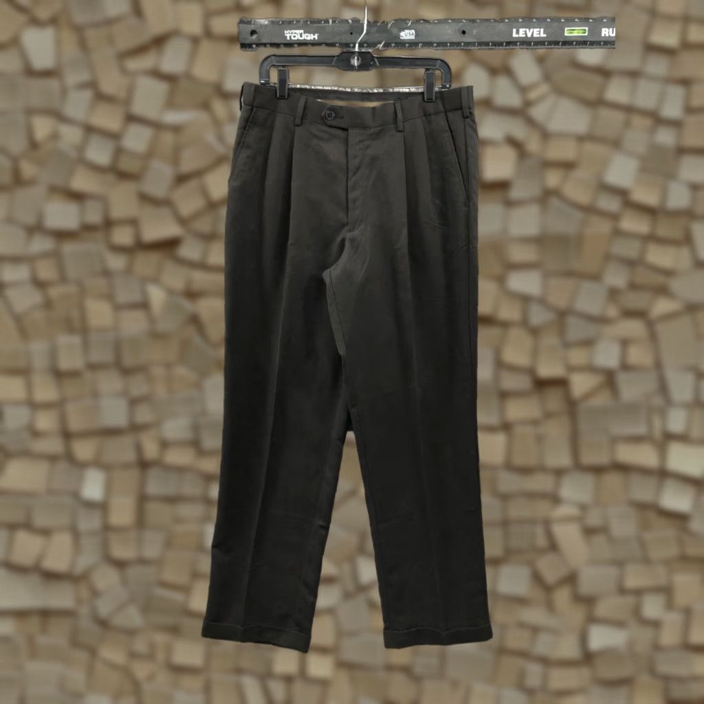 Perry Ellis Perry Ellis Portfolio Pants Mens 34x32 Brown Polyester Pleated Cuffed Dress Pants Regular Men Brown 34 Straight 32 Inseam 34 Waist Vintage No N/A Size US 34 / EU 50 - 1 Thumbnail