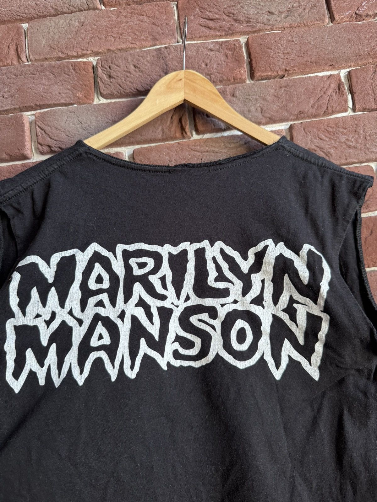 Marilyn Manson Vintage 2004 MARILYN MANSON Against All Gods Band Tshirt Size US M / EU 48-50 / 2 - 9 Thumbnail