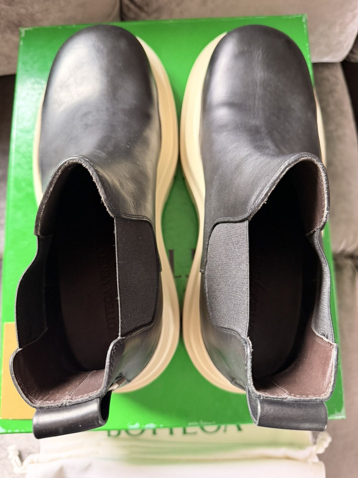Bottega Veneta BNWT ! Rare $1100 Bottega Veneta Chelsea Leather Lug Boots Size US 11 / EU 44 - 8 Thumbnail
