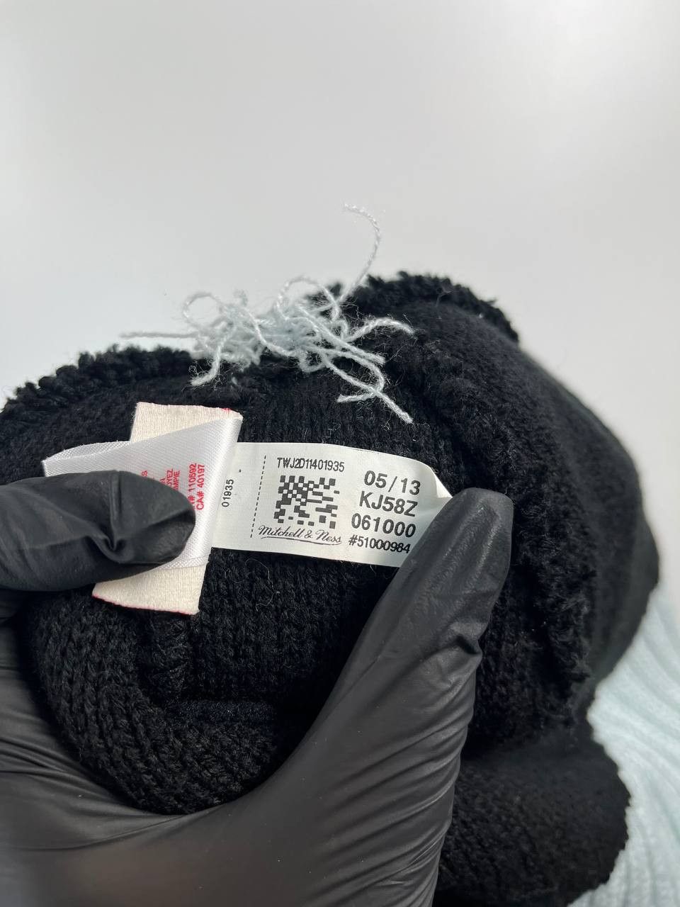 Other Brooklyn Nets Knit Beanie Hat Black Grey Mitchell Ness NBA Size ONE SIZE - 3 Thumbnail