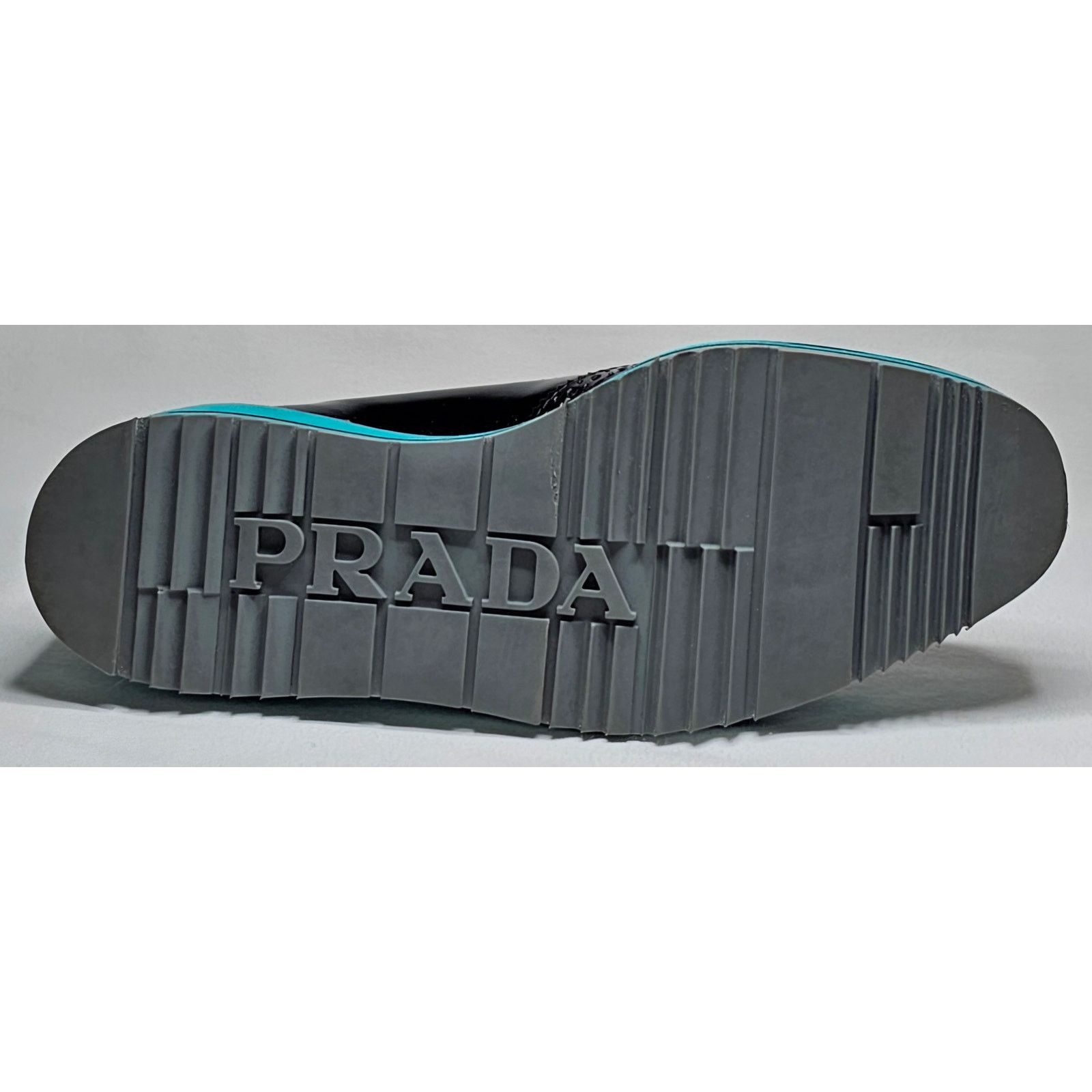 Prada Authentic Prada Black Leather Oxford Platform Size US 5.5 / IT 35.5 - 6 Thumbnail
