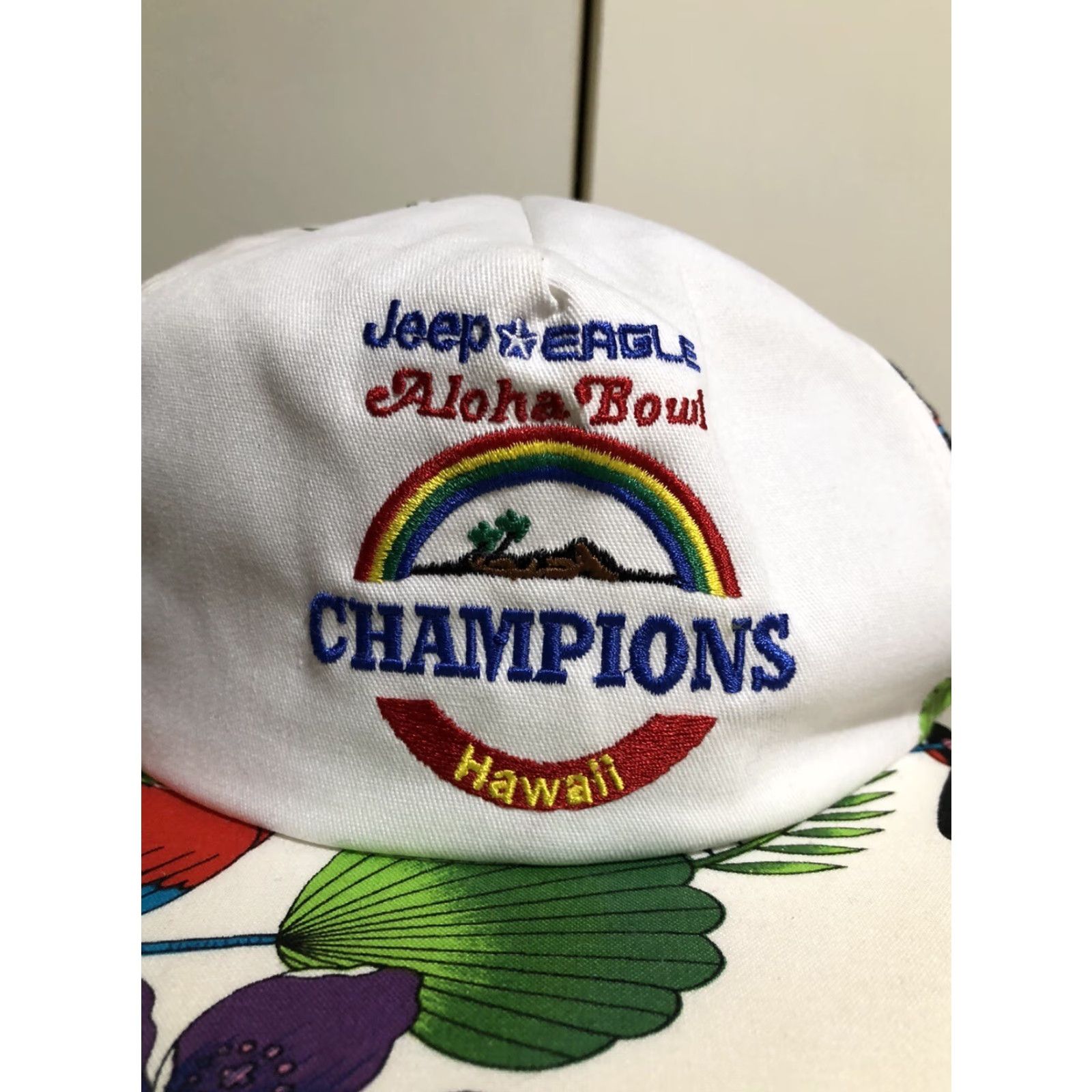 Jeep VINTAGE 1987 Jeep Eagle Aloha Bowl Hawaii Champions Hat UCLA Troy Aikman Size ONE SIZE - 2 Thumbnail