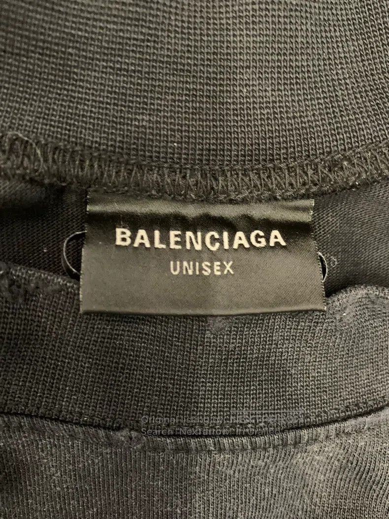 Balenciaga Balenciaga Front Eiffel Tower Graffiti Letter Logo Short S Size US L / EU 52-54 / 3 - 6 Thumbnail