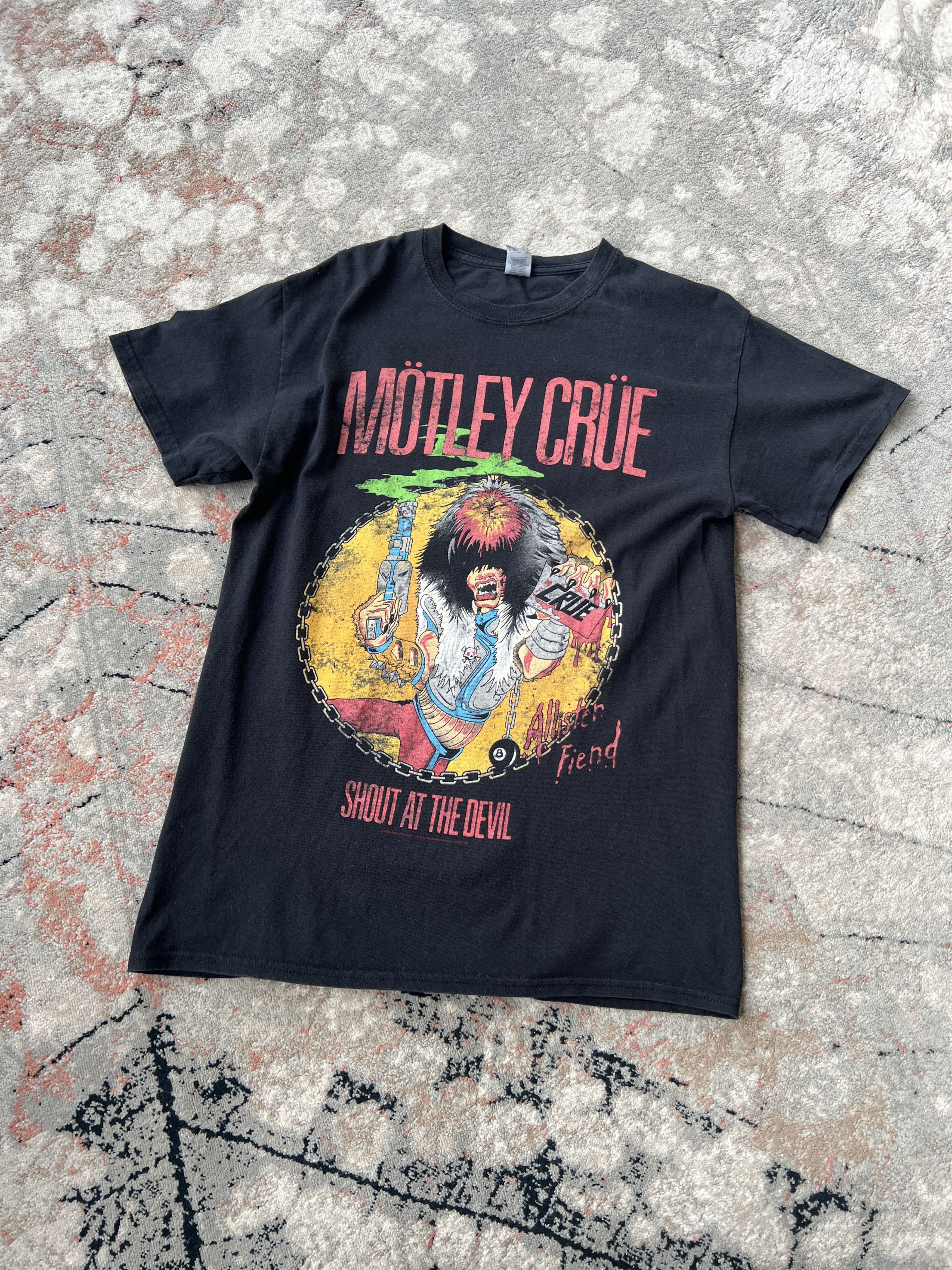 Band Tees Motley Crue Shout At The Devil 2010 Tee Size US M / EU 48-50 / 2 - 1 Thumbnail