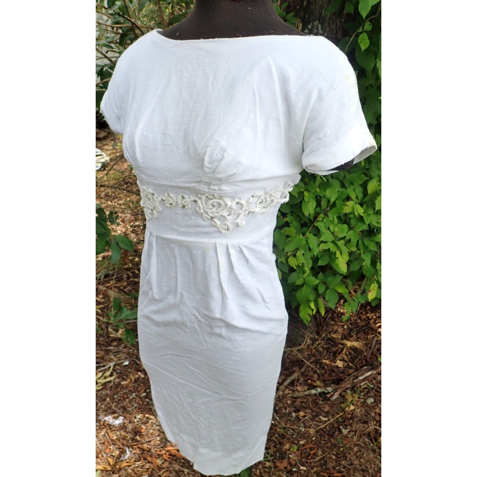 Vintage VINTAGE Parade White Dress S/S Women's XS/S Sheath Embroidered Bodice 1960s Rockabilly Dress Womens Size 4XL / US 24-26 - 3 Thumbnail
