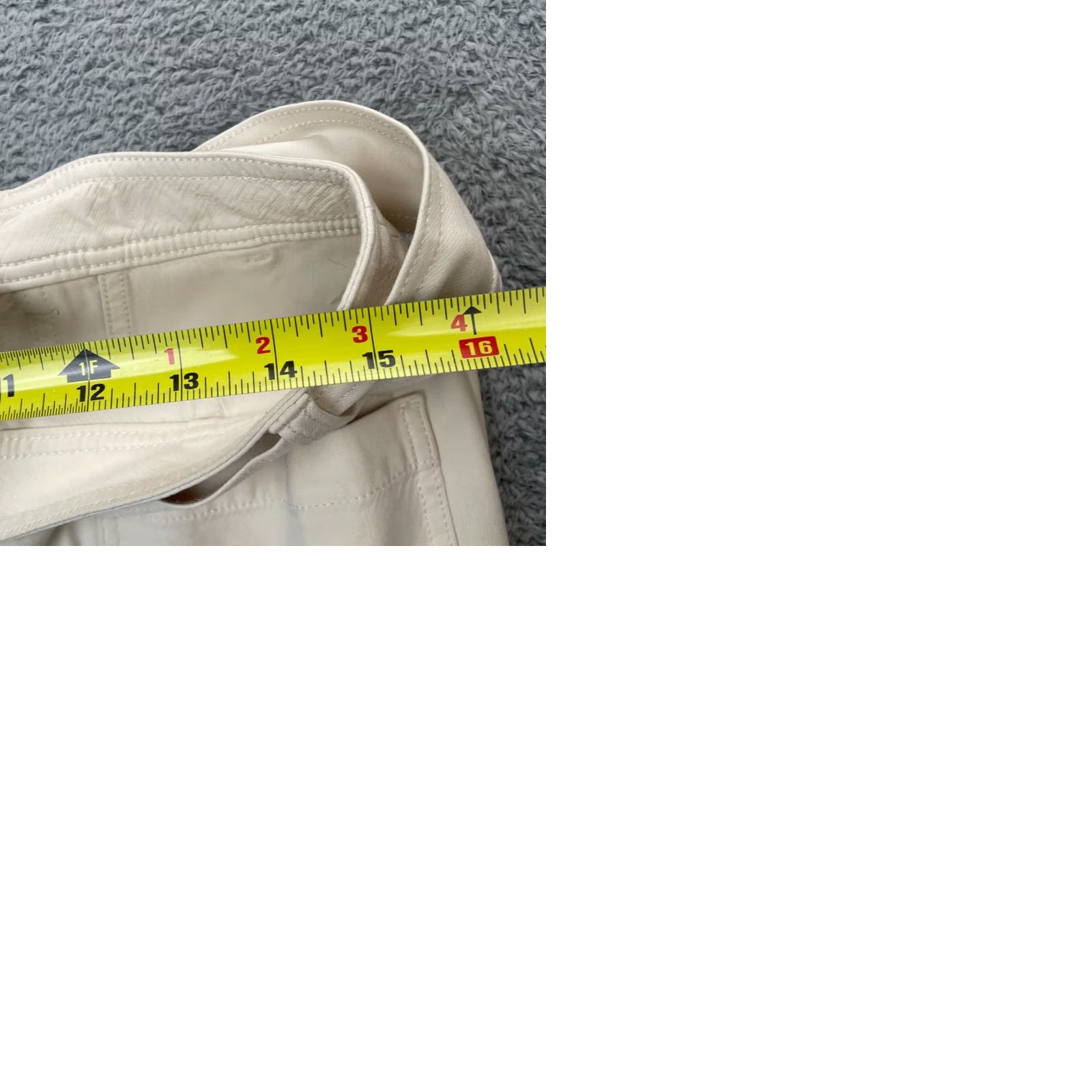 Banana Republic Banana Republic Pants Womens 14 Beige Cargo Pockets Belted Tapered Size 24" / US 00 / IT 34 - 9 Thumbnail