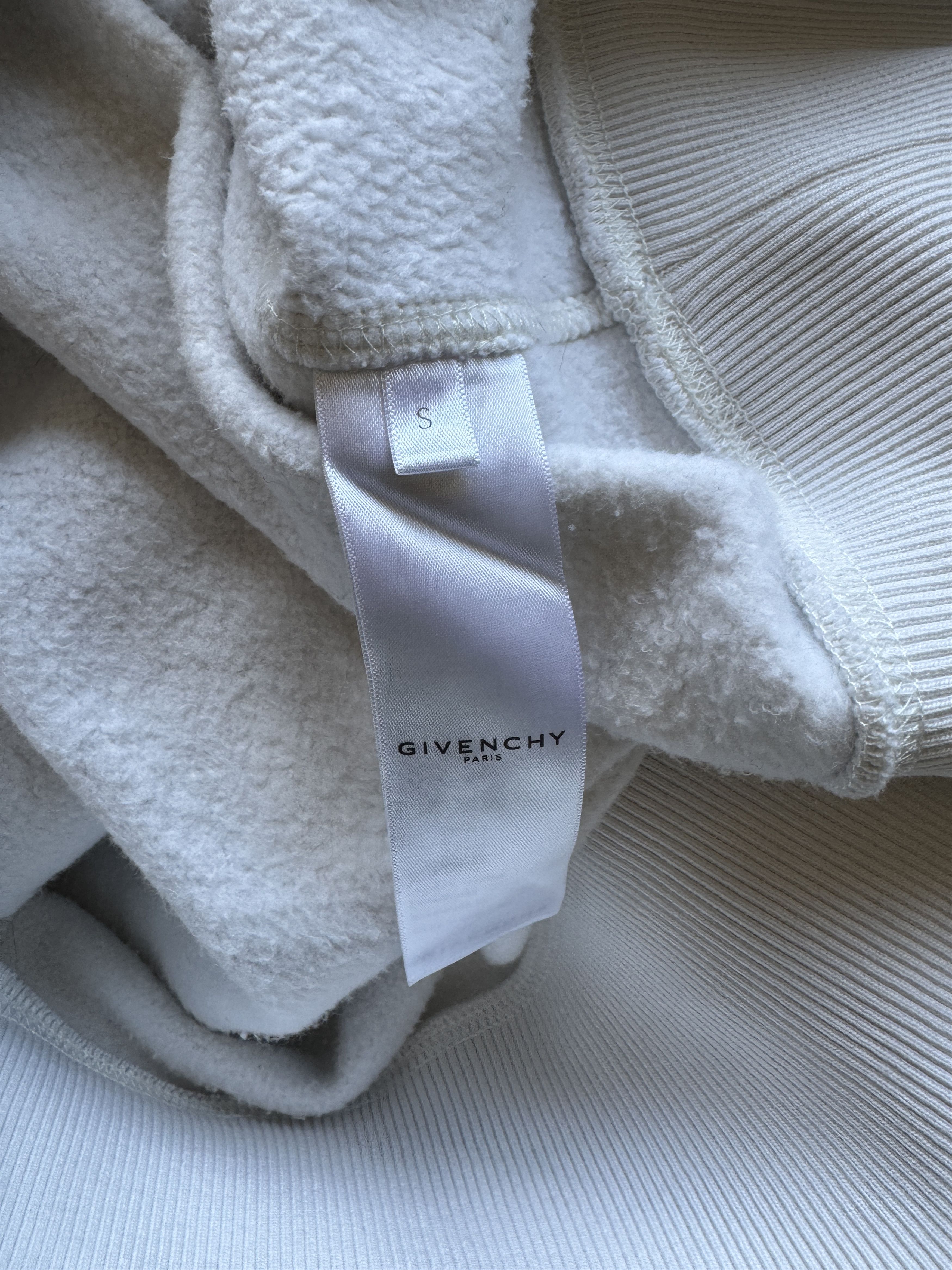 Givenchy Givenchy All Over Graphic Hoodie – White Size US S / EU 44-46 / 1 - 16 Thumbnail