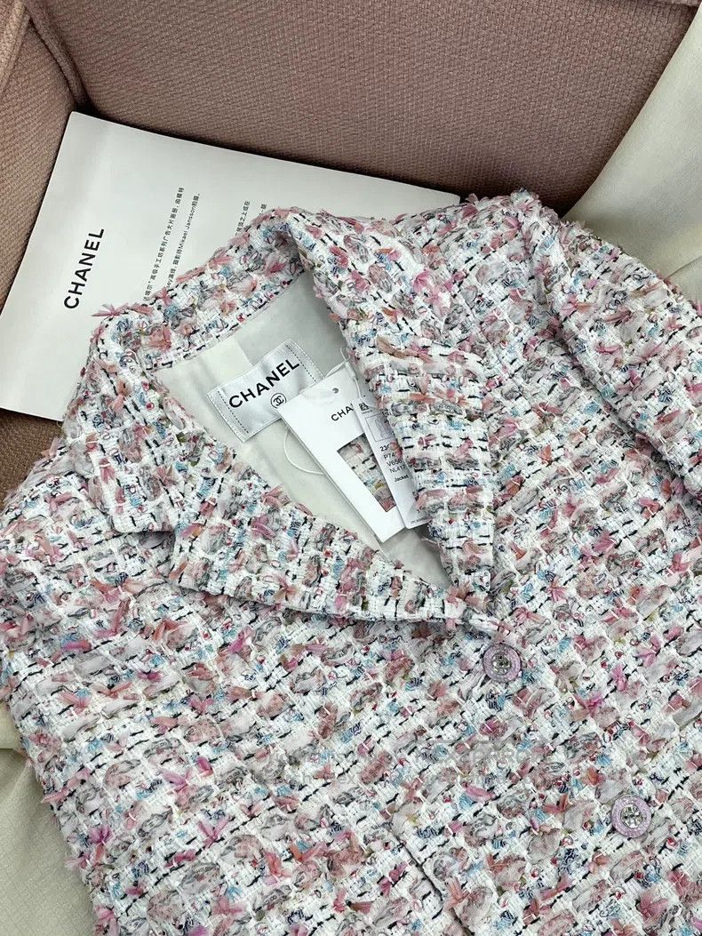 Chanel Chanel 23C colourful woven jacket Size XS / US 0-2 / IT 36-38 - 2 Thumbnail