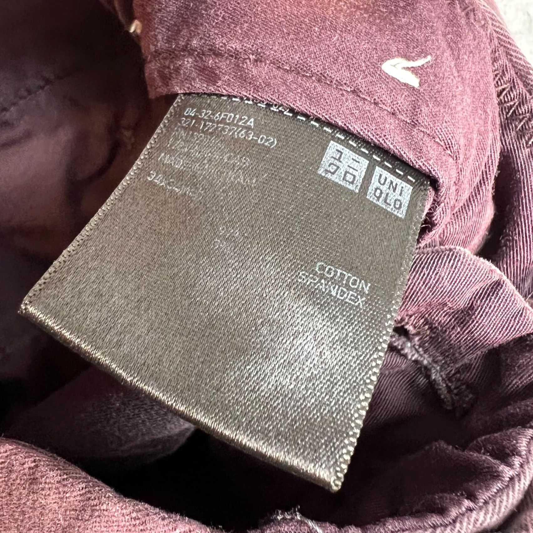 Uniqlo Uniqlo Mens Chino Pants Slim Fit Burgundy Cotton Blend 34 Casual Tailored 32 in Inseam 27 in Size US 34 / EU 50 - 3 Thumbnail