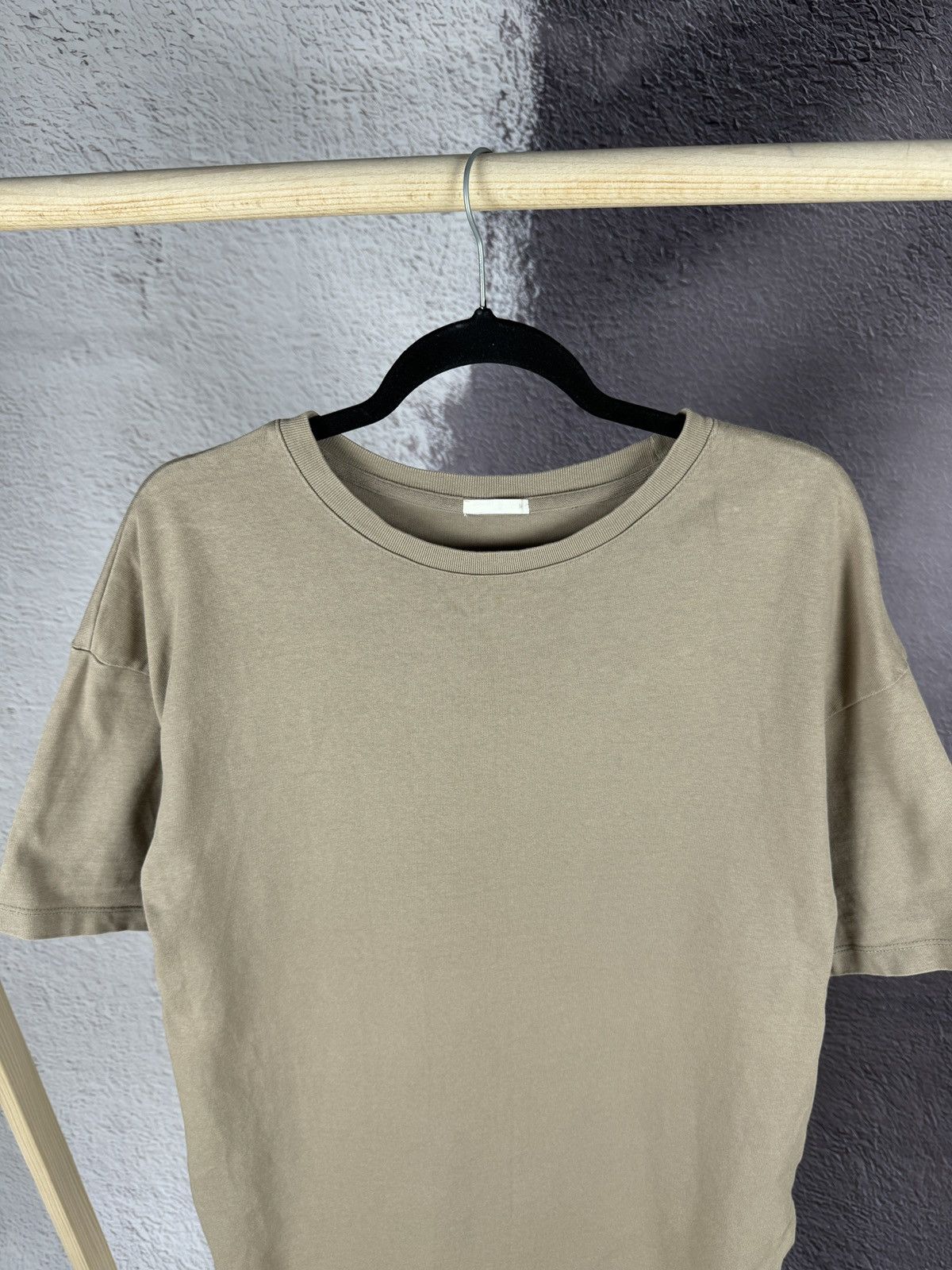 GU × Japanese Brand GU Japan beige long basic tee shirt Size US M / EU 48-50 / 2 - 3 Thumbnail