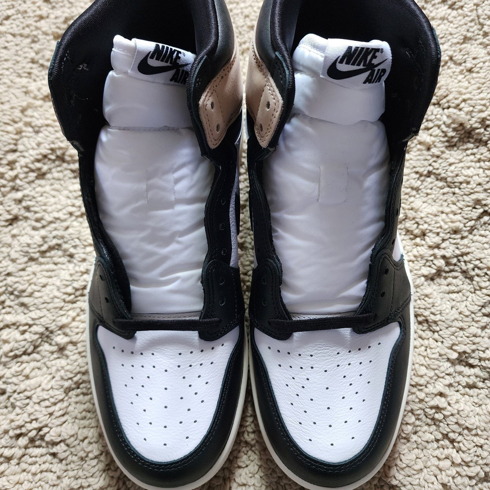 Jordan Brand Wmns Air Jordan 1 Retro OG High Latte Brand New Sz 10 Size US 10 / IT 40 - 4 Thumbnail
