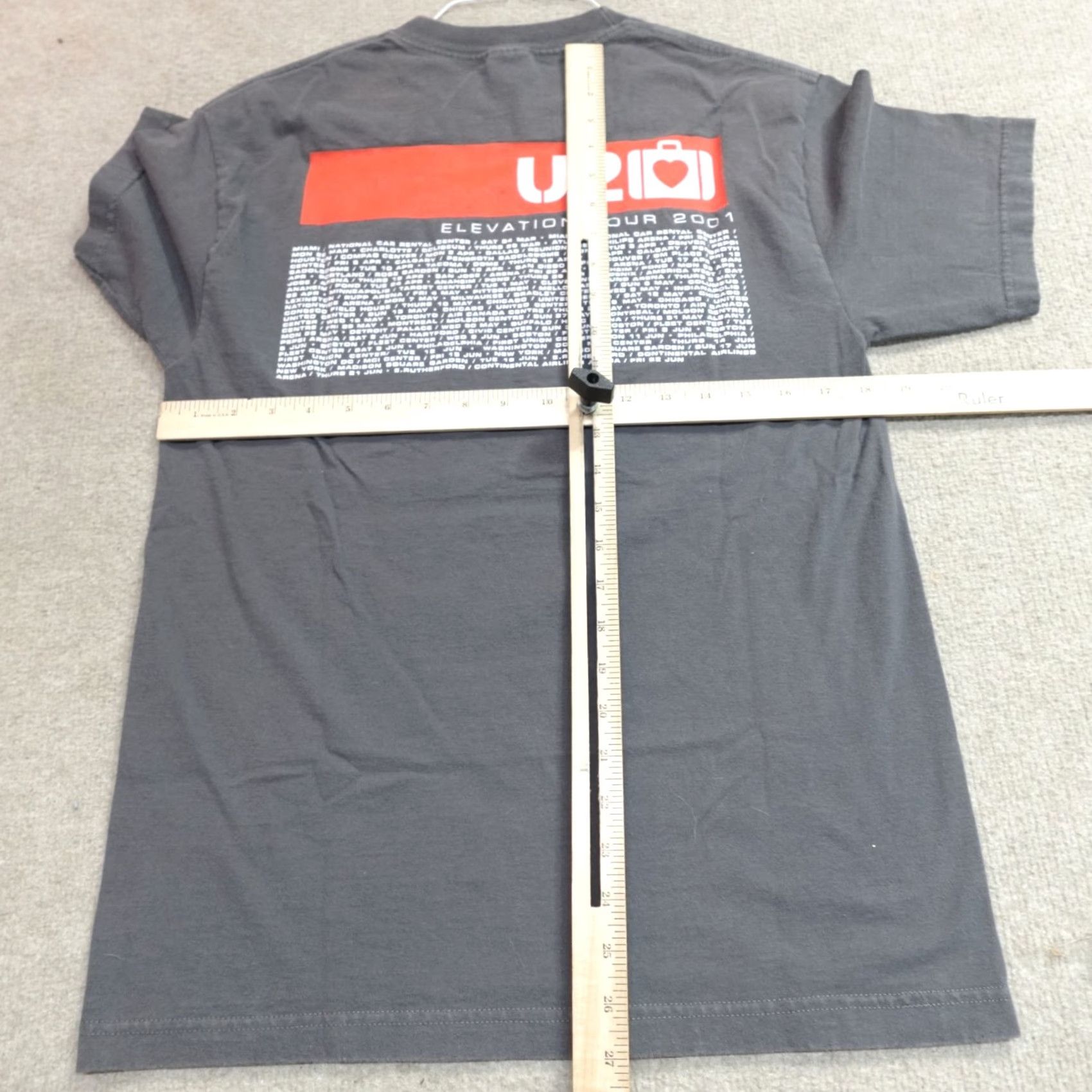 Vintage VINTAGE U2 Shirt Small Black Elevation Tour 2001 Double Sided Mens S Black USA Cotton Crew Neck Short Sleeve T-Shirt Size US S / EU 44-46 / 1 - 5 Thumbnail